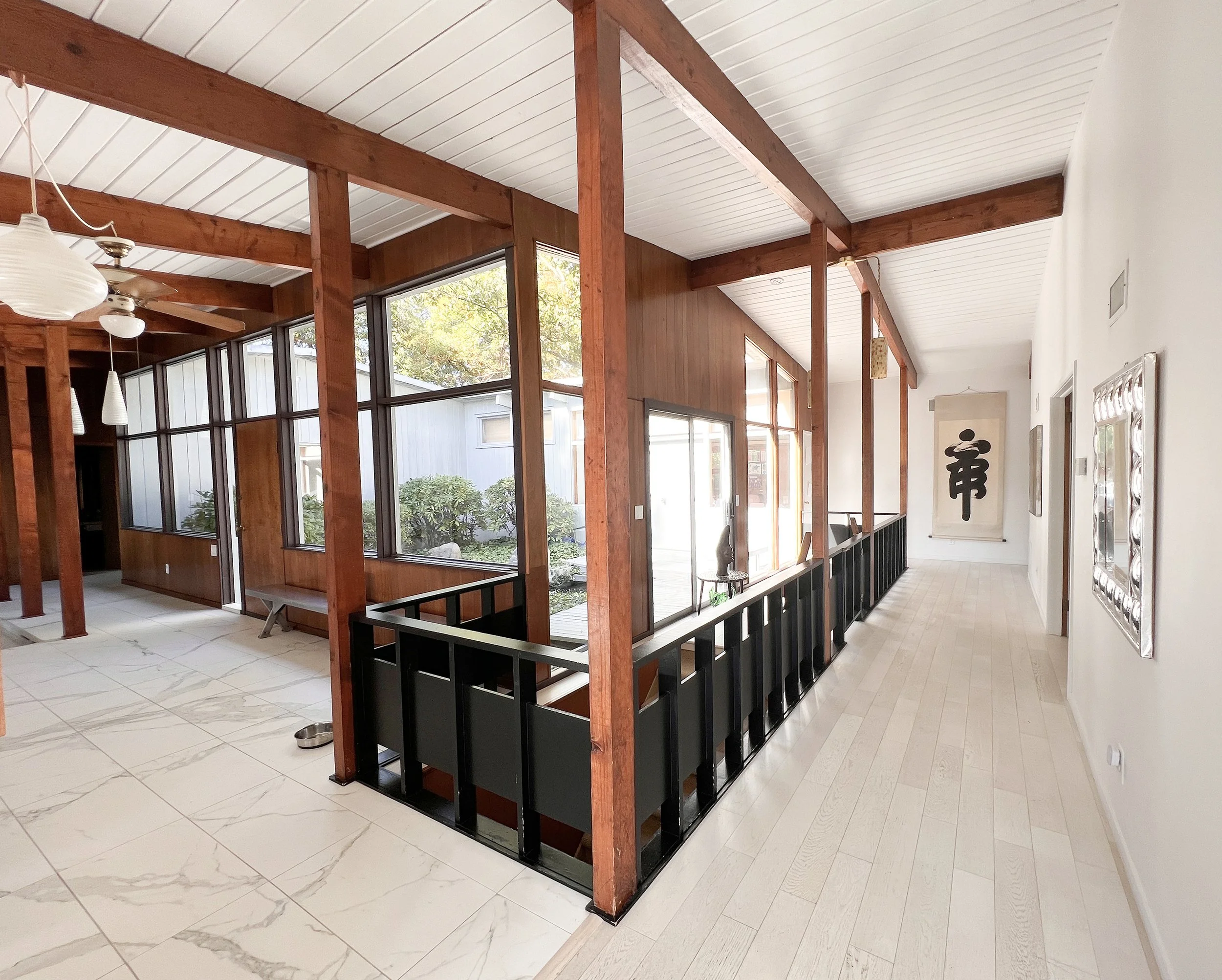 hudson-valley-mid-century-modern-newburghHALLWAY 1.JPG