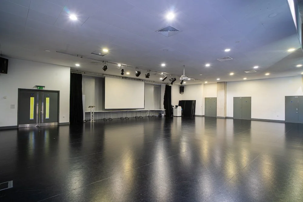 west-london-high-school9.jpg