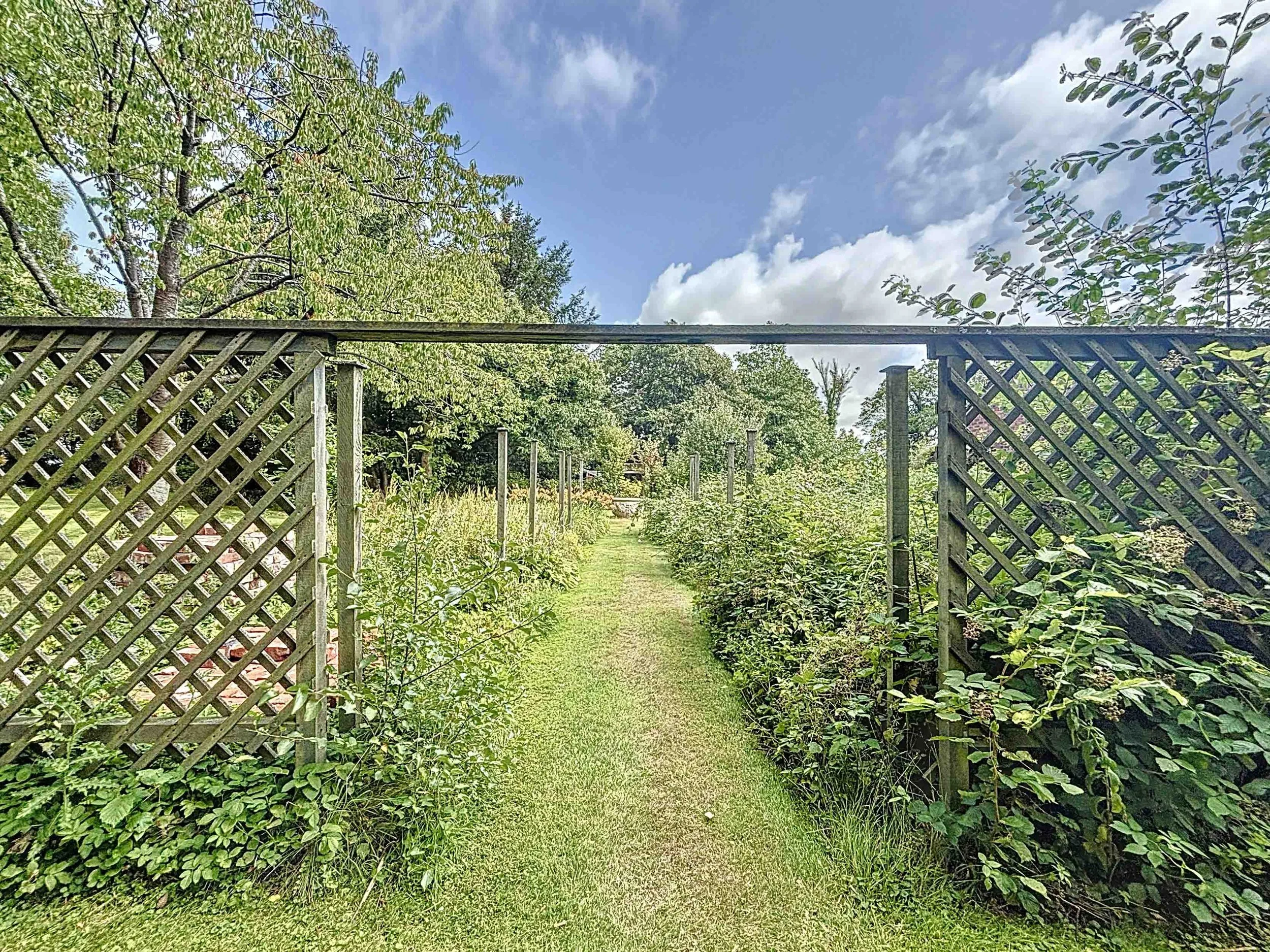 17th-century-woodland-barn-47.jpg