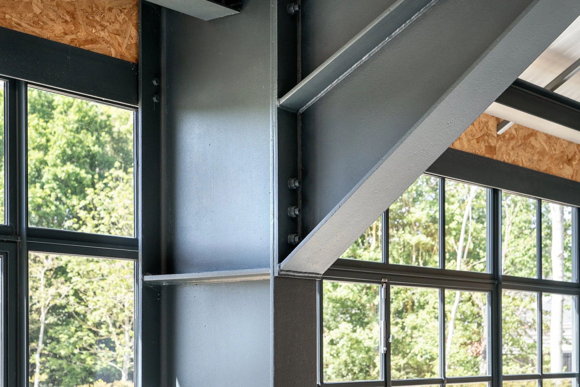 stylish-warehouse-oxfordshire-13.jpg