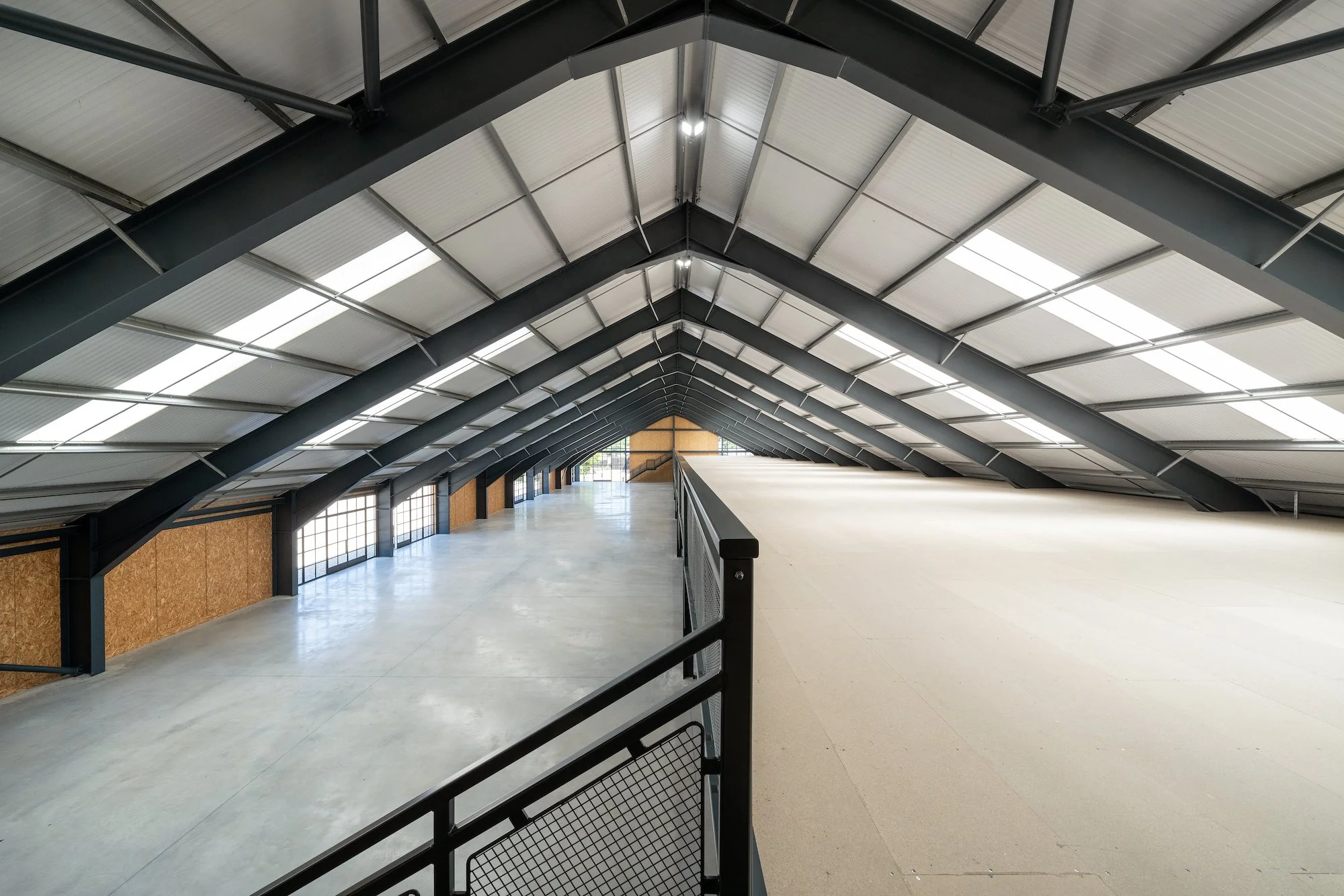 stylish-warehouse-oxfordshire-10.jpg