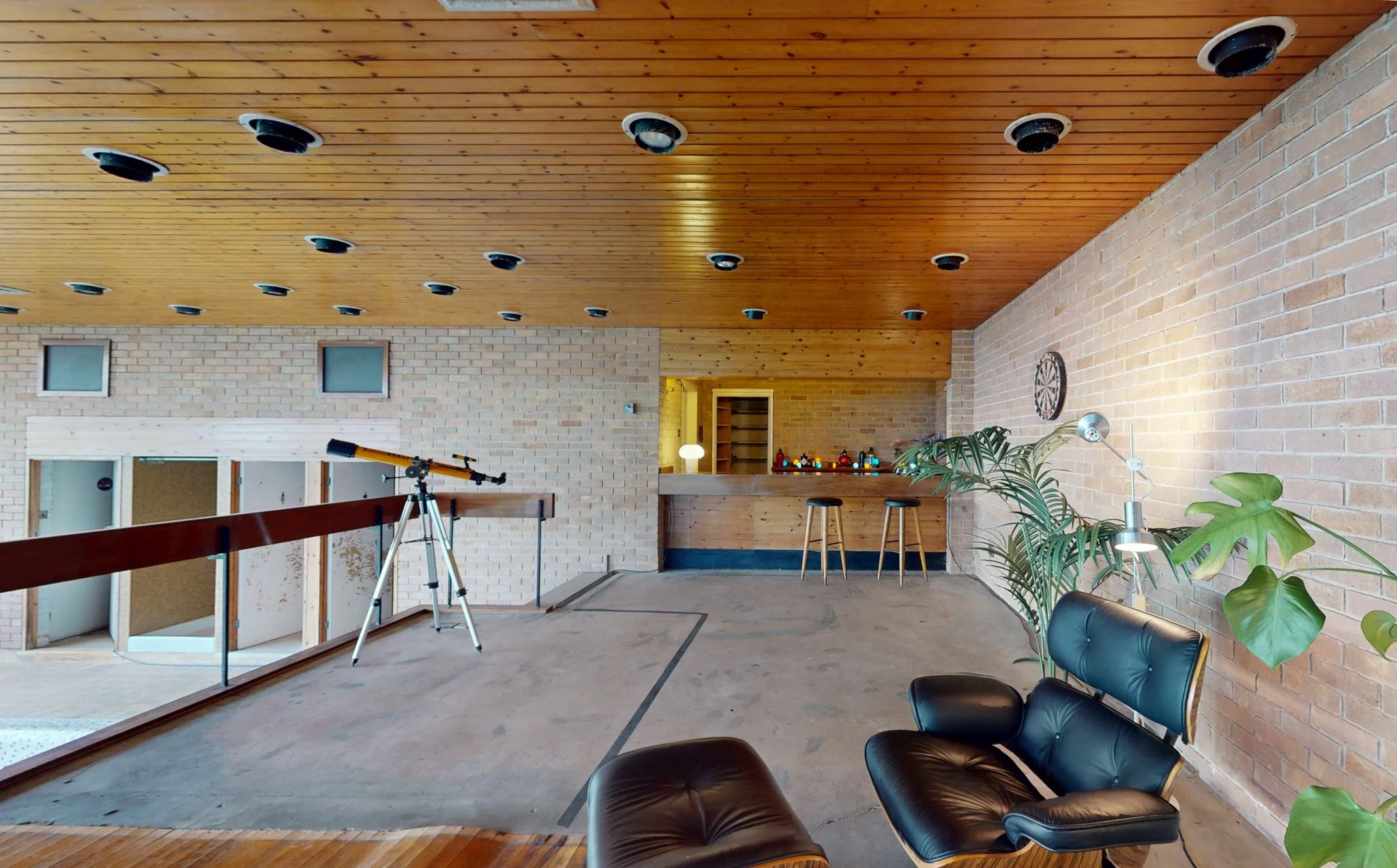 Pool Bar (1)-2.jpg