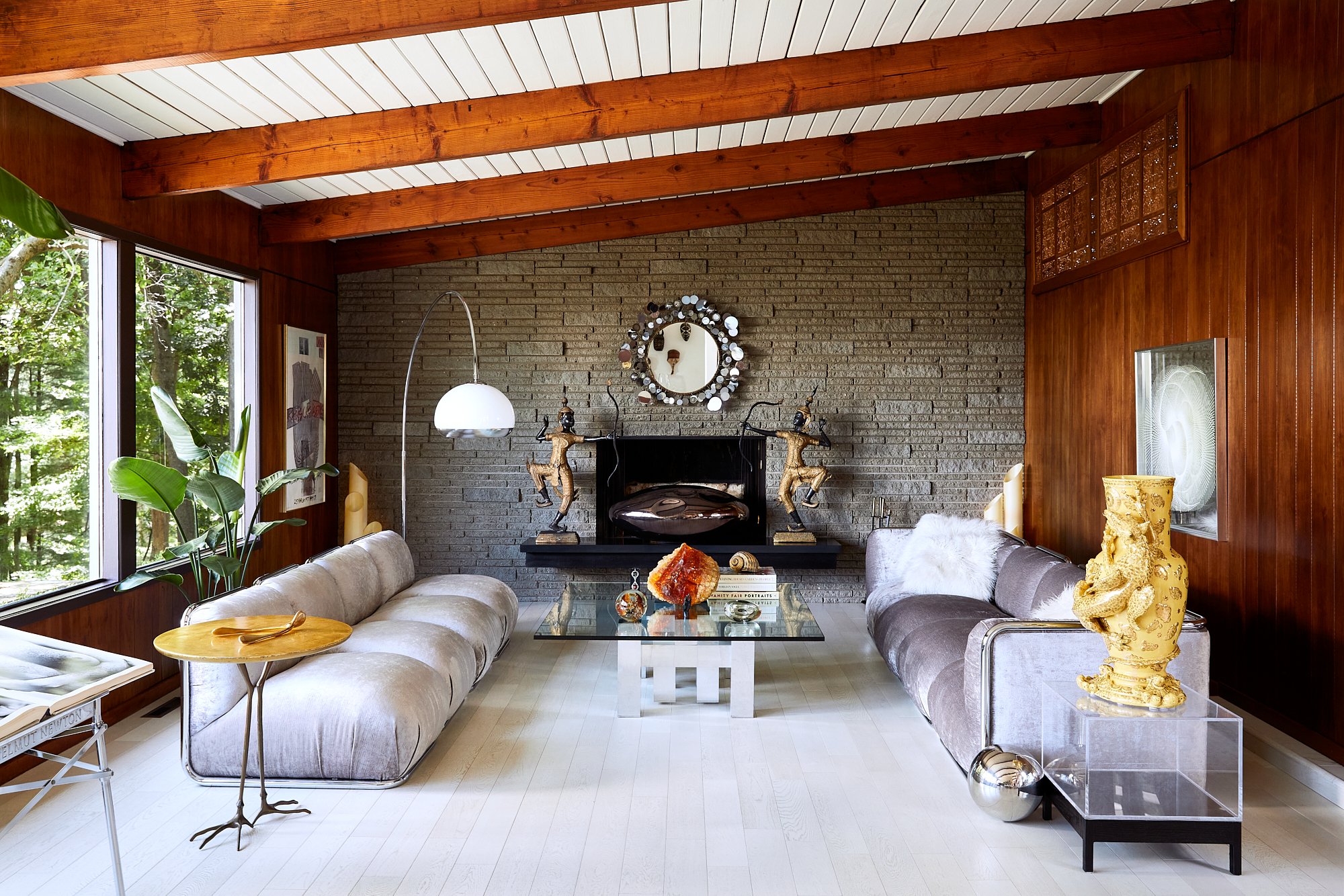 hudson-valley-mid-century-modern-newburghLIVING 1.jpg