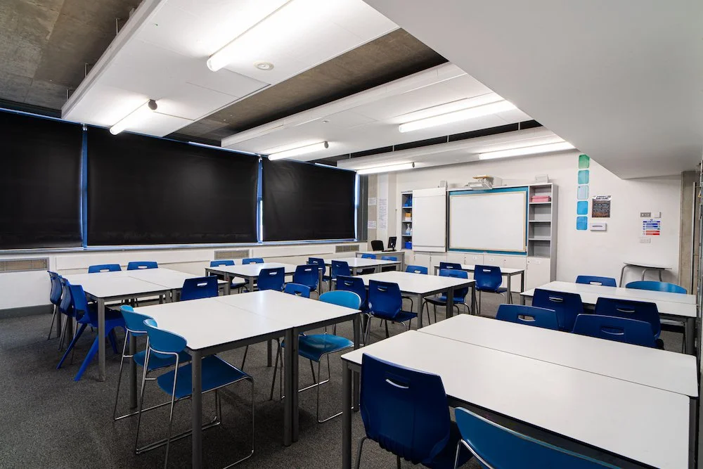 west-london-high-school12.jpg