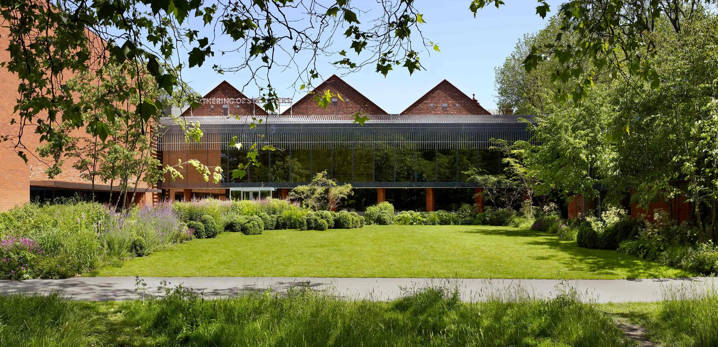 12.MP.-The-Whitworth_The-University-of-Manchester_Photo_Michael_Pollard_CF042497_crop_press_2019.jpg