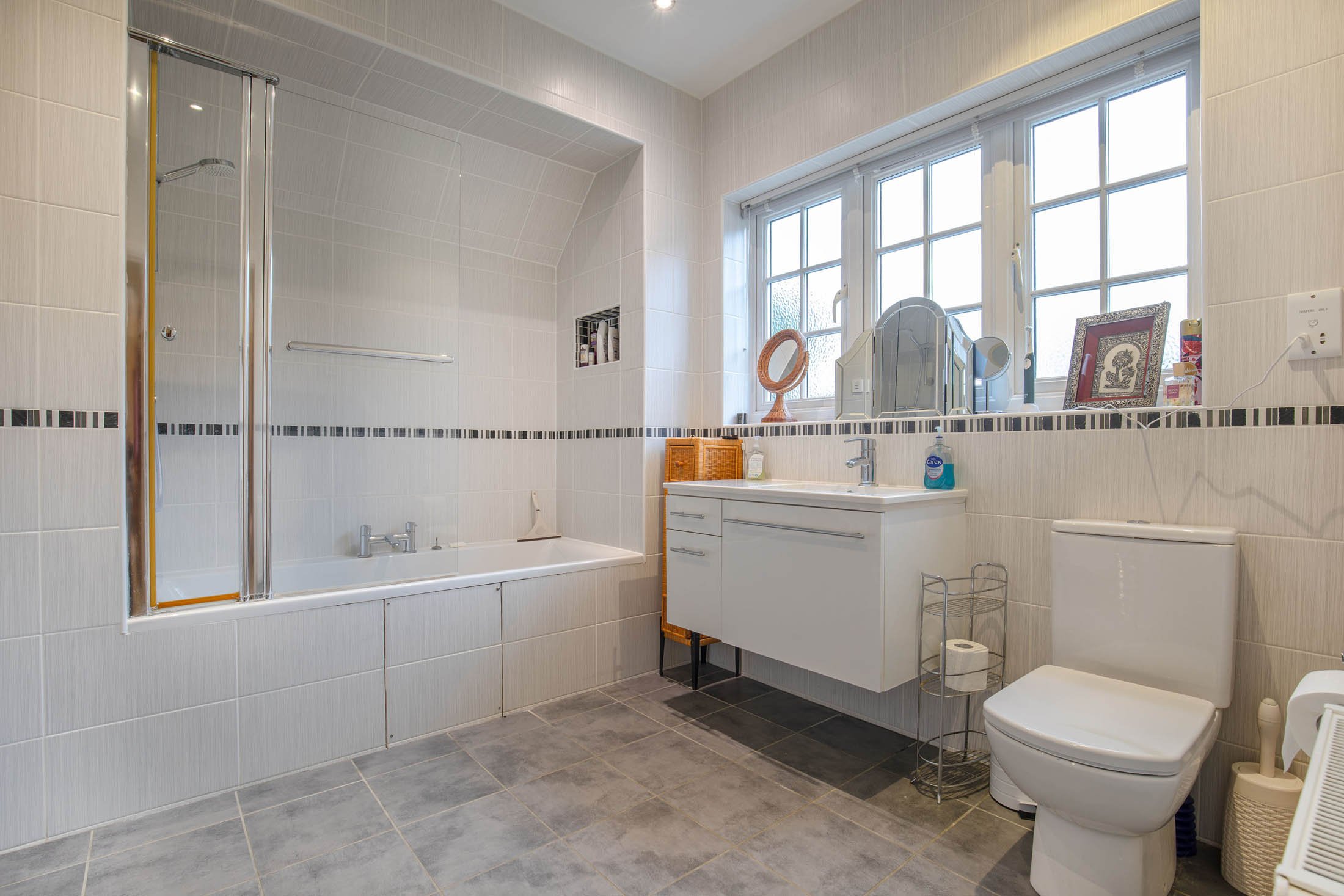 SL - Radlett Crescent - Feb 2026_34.jpg