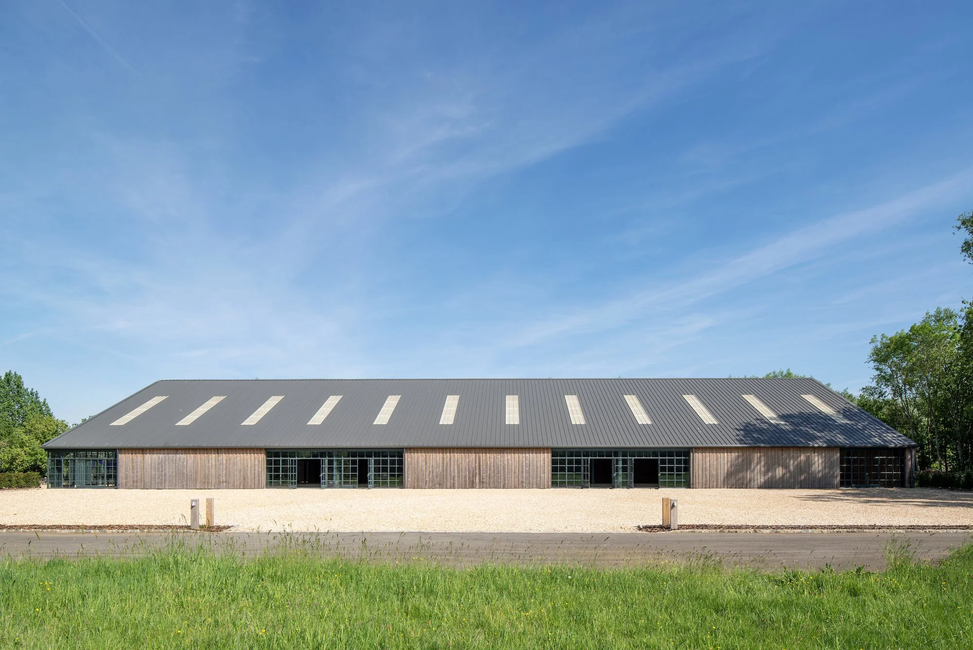 stylish-warehouse-oxfordshire-5.jpg