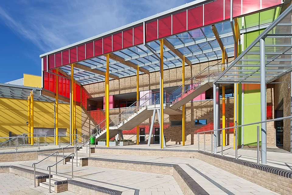 MODERN WATFORD SCHOOL