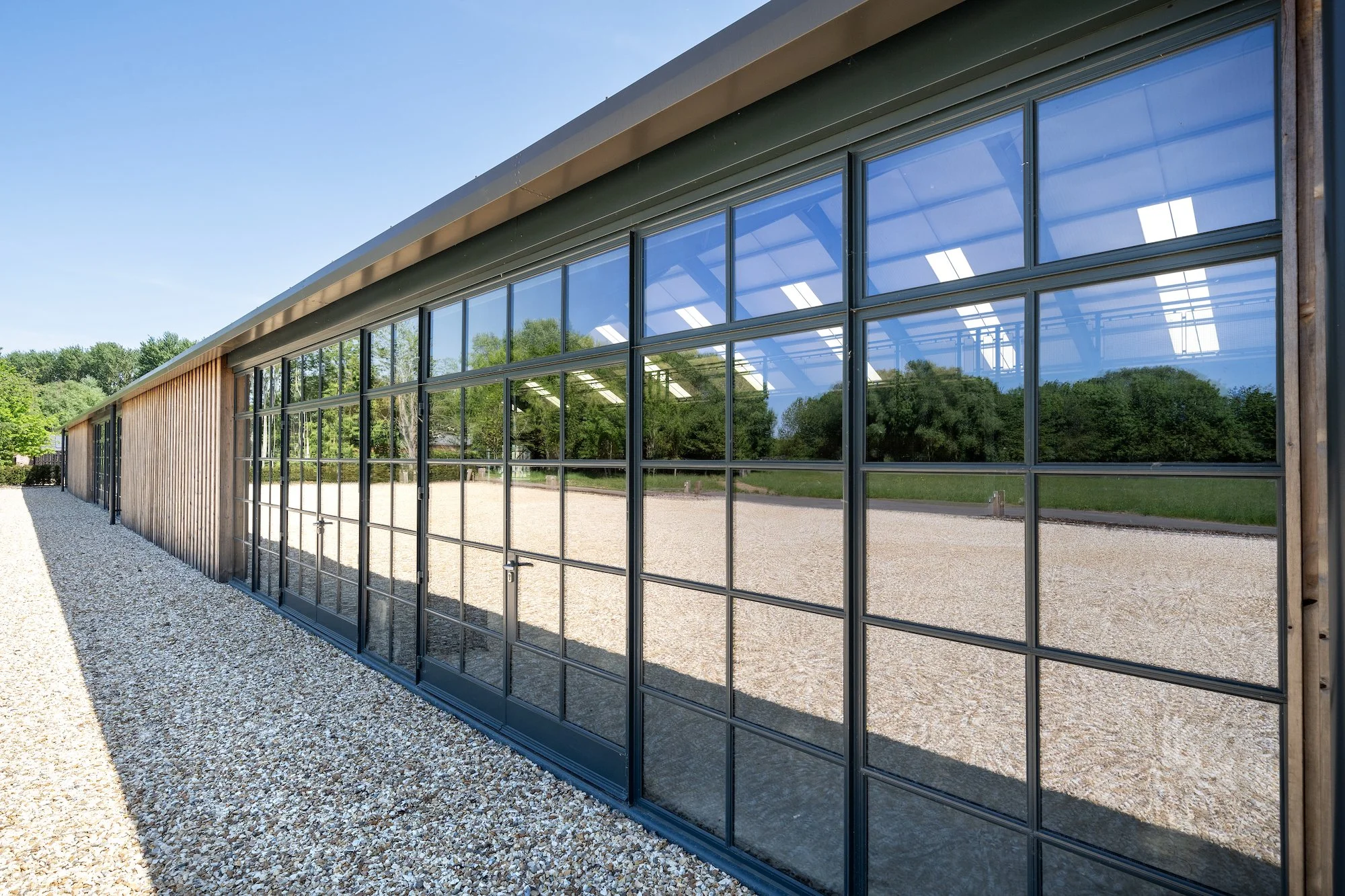 stylish-warehouse-oxfordshire-4.jpg