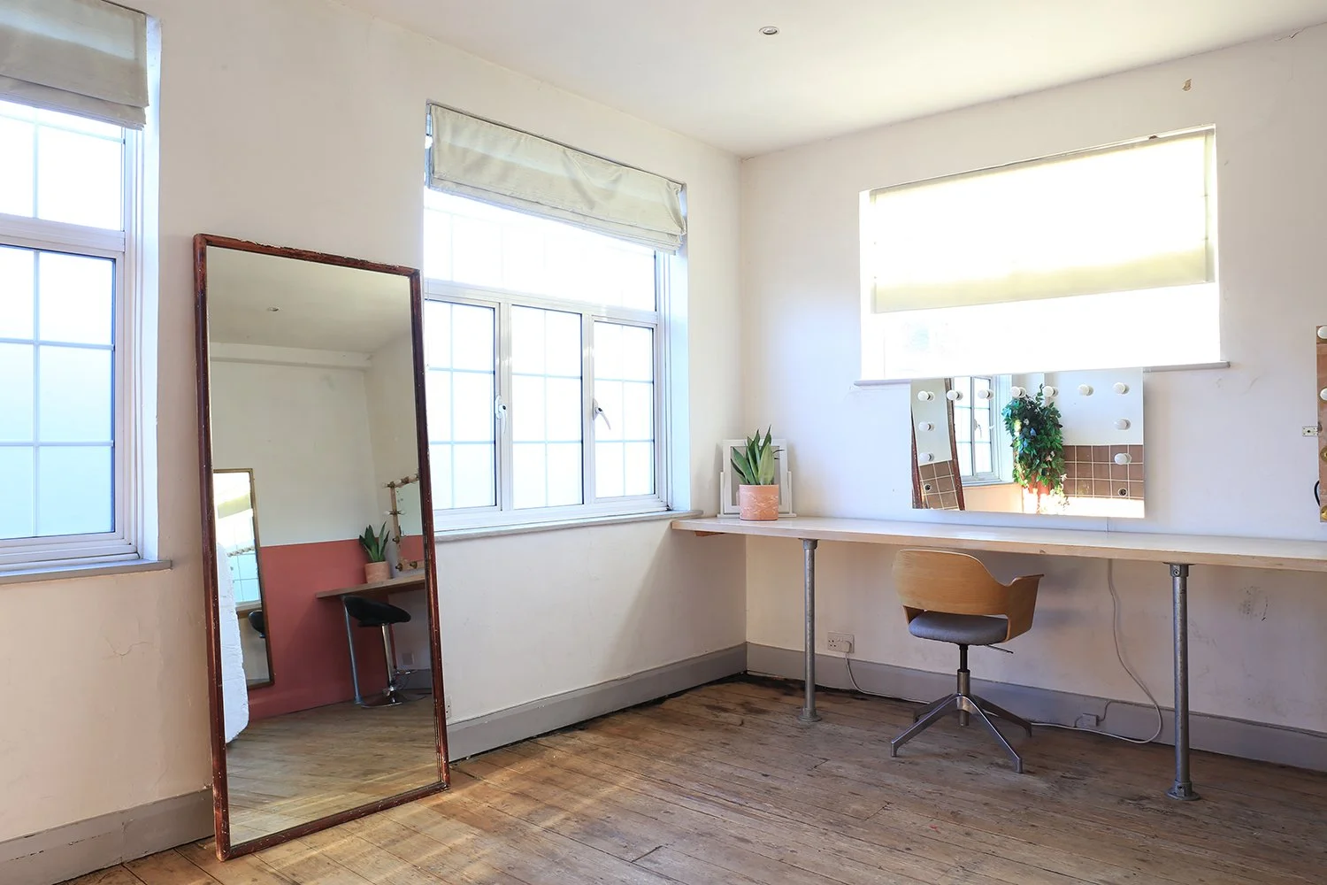 Victorian industrial warehouse photography studio in TottenhamMakeup Room 1.jpg