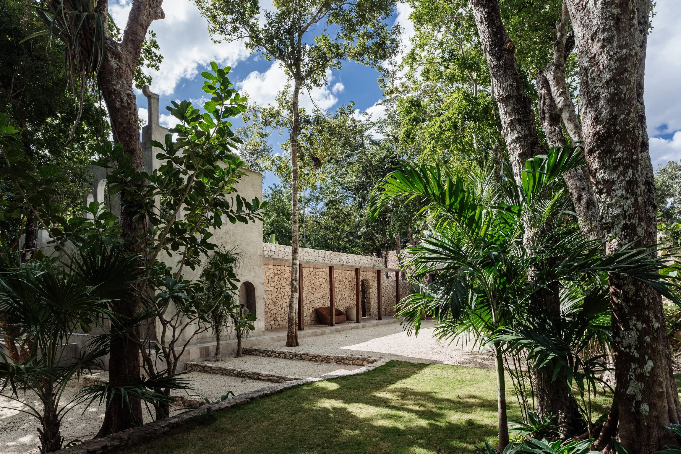 Jungle_Sanctuary_60.JPG