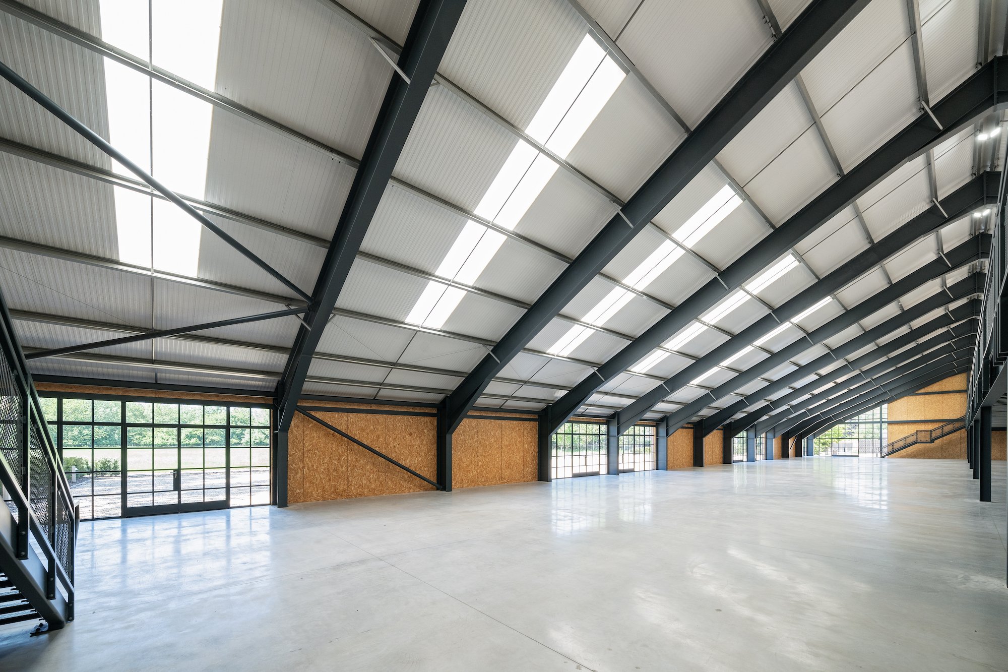 stylish-warehouse-oxfordshire-17.jpg
