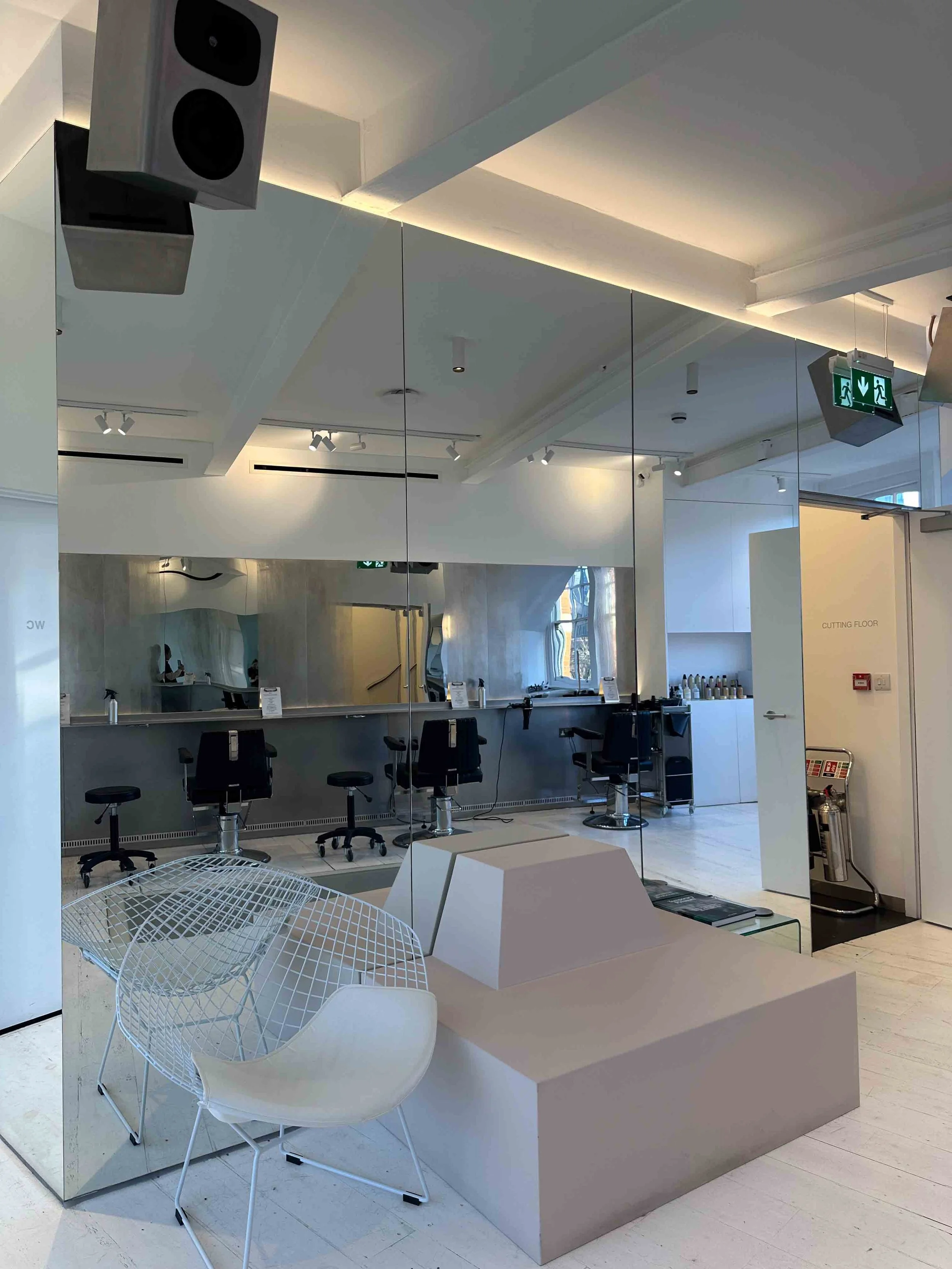 contemporary-salon-london-60.jpg
