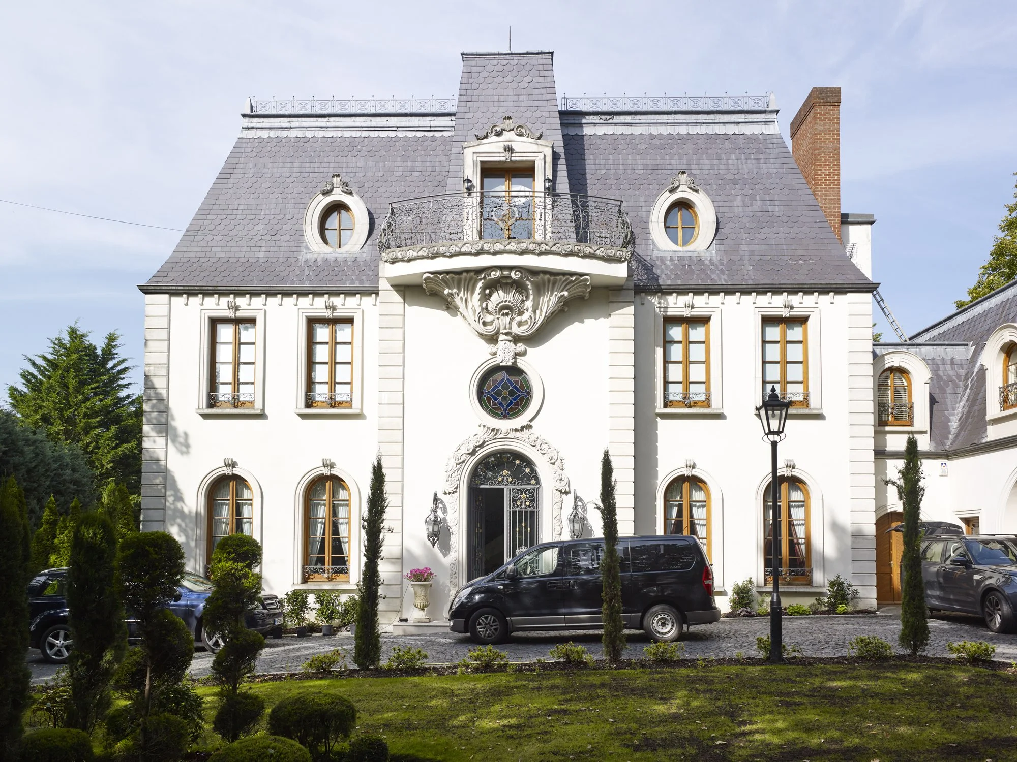 rococo manor35.jpg