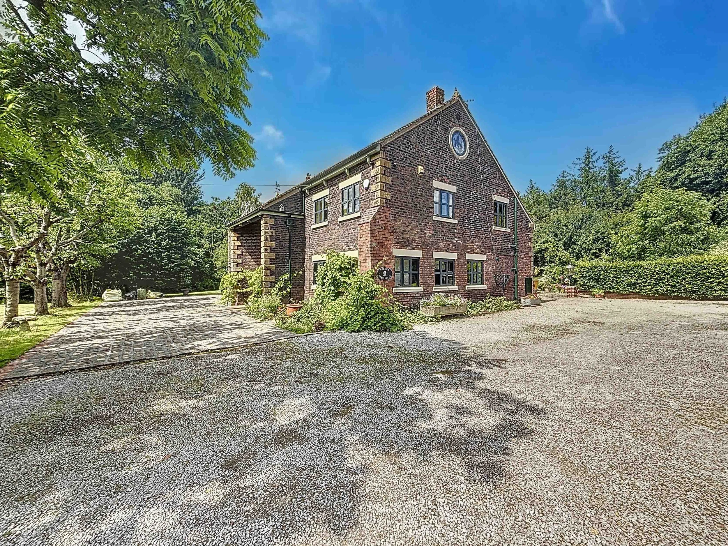 17th-century-woodland-barn-35.jpg