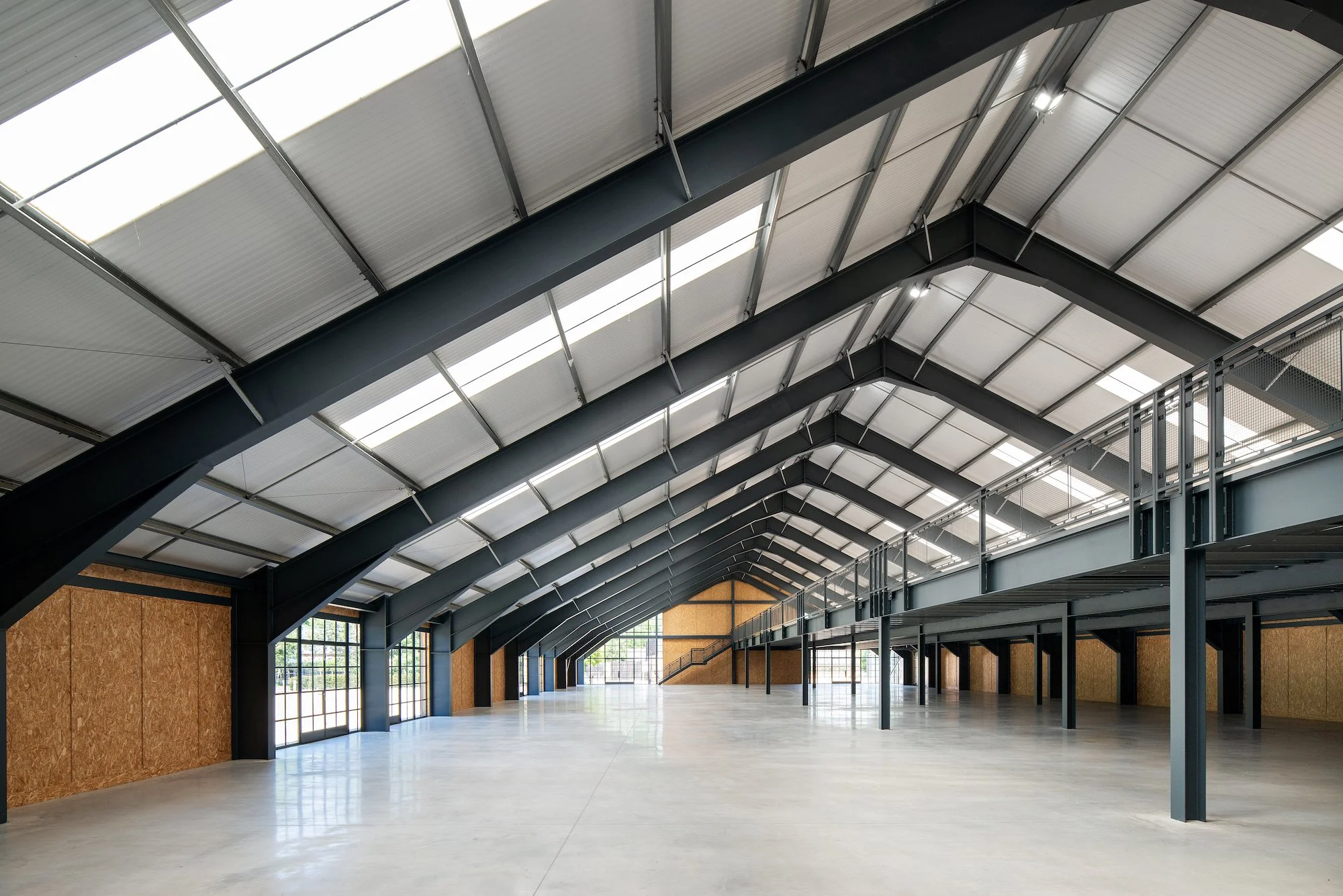 stylish-warehouse-oxfordshire-19.jpg