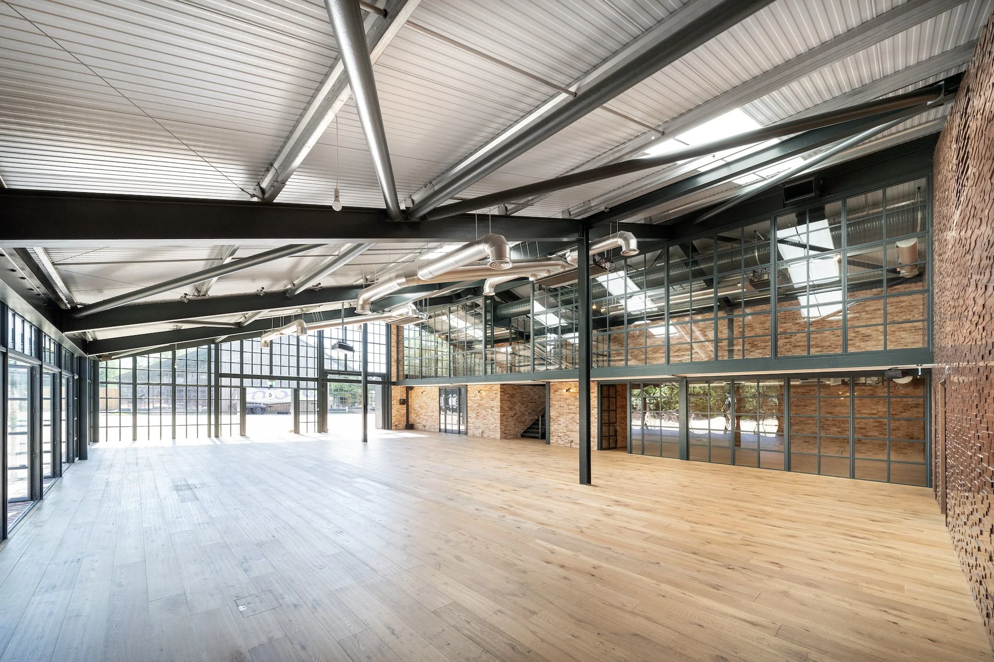 stylish-warehouse-oxfordshire-24.jpg