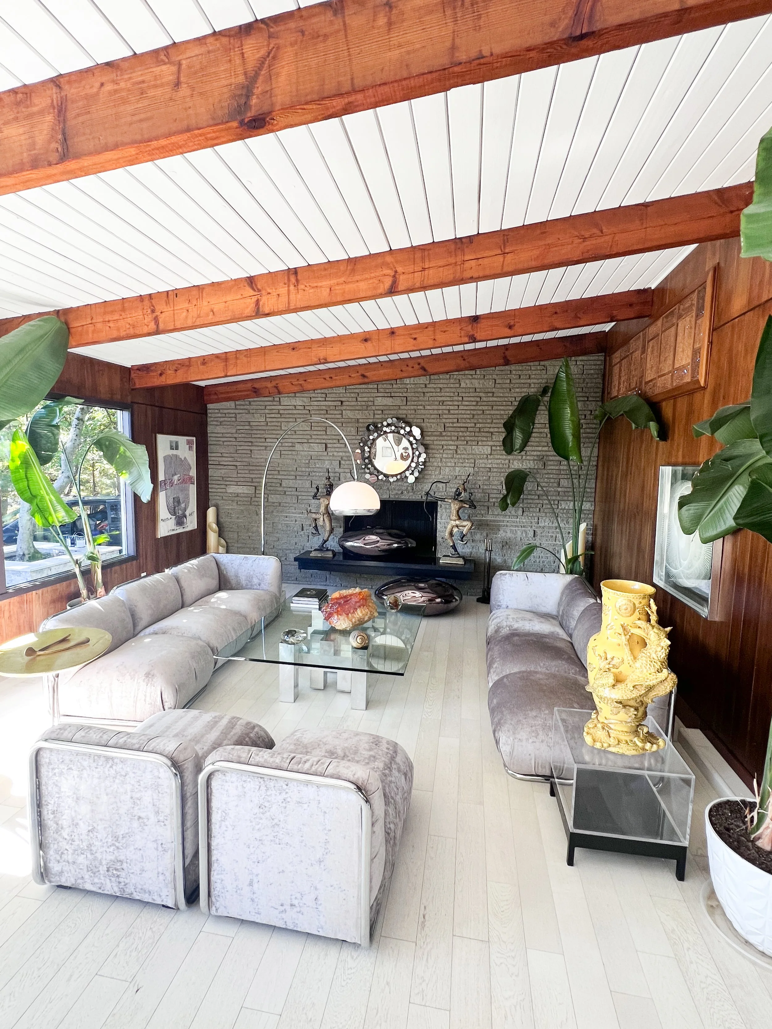 hudson-valley-mid-century-modern-newburghLIVING 9A.JPG