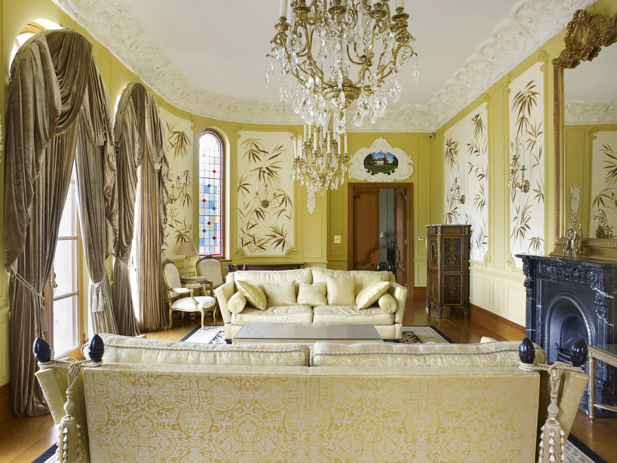 rococo manor50.jpg