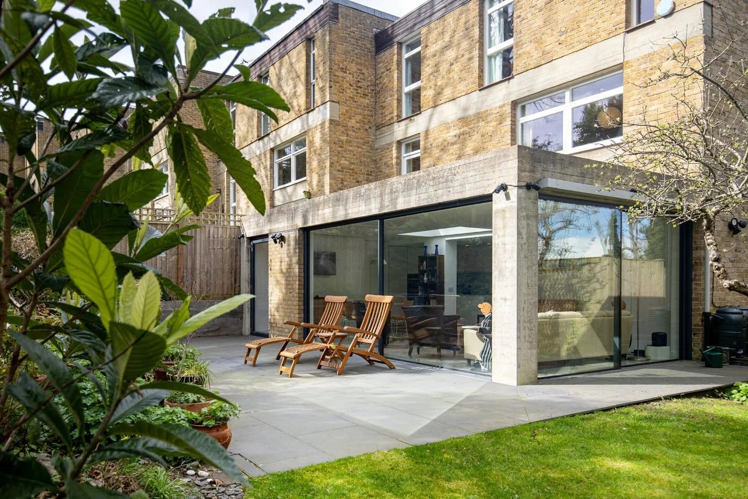 MODERNIST HOUSE __ LONDONKingsley Place - Silverstein Locations - March 2026_20.jpg