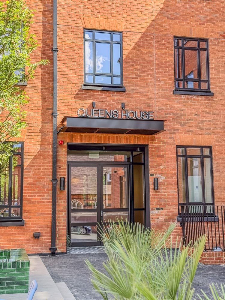 Creative-Offices-St-AlbansQueens House-027.jpg