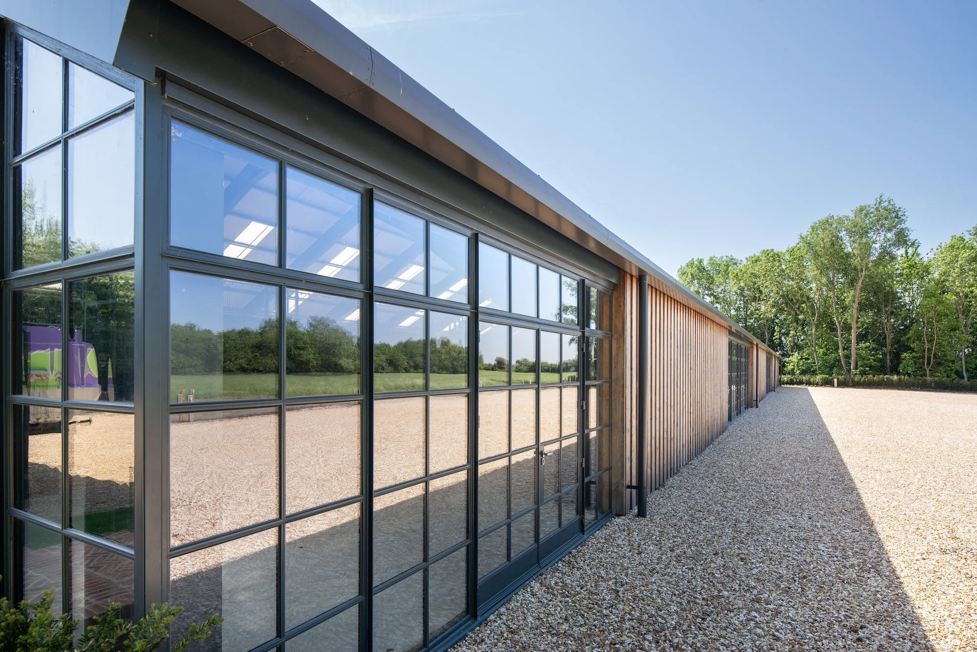 stylish-warehouse-oxfordshire-4.jpg