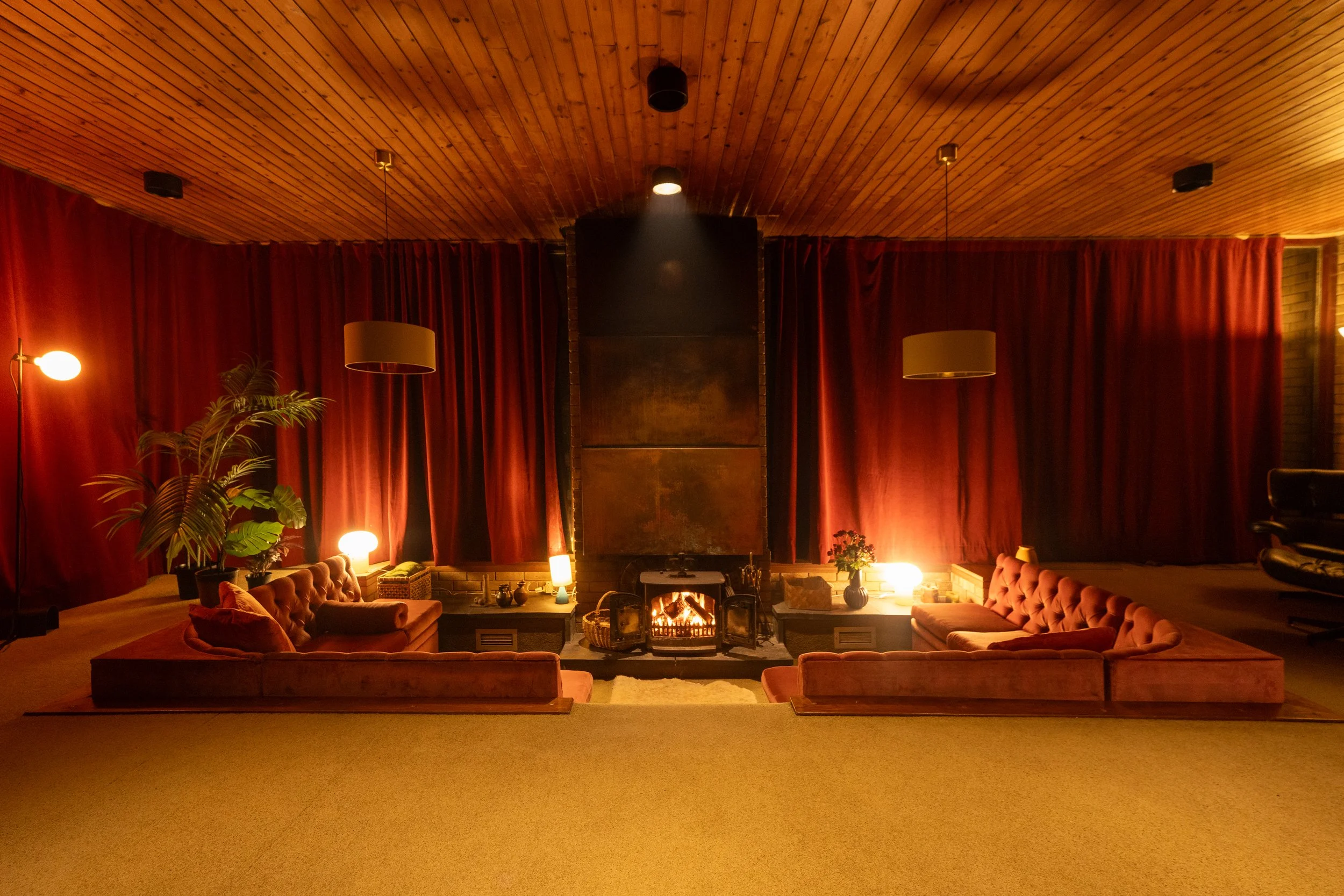 Lounge night (2).jpg
