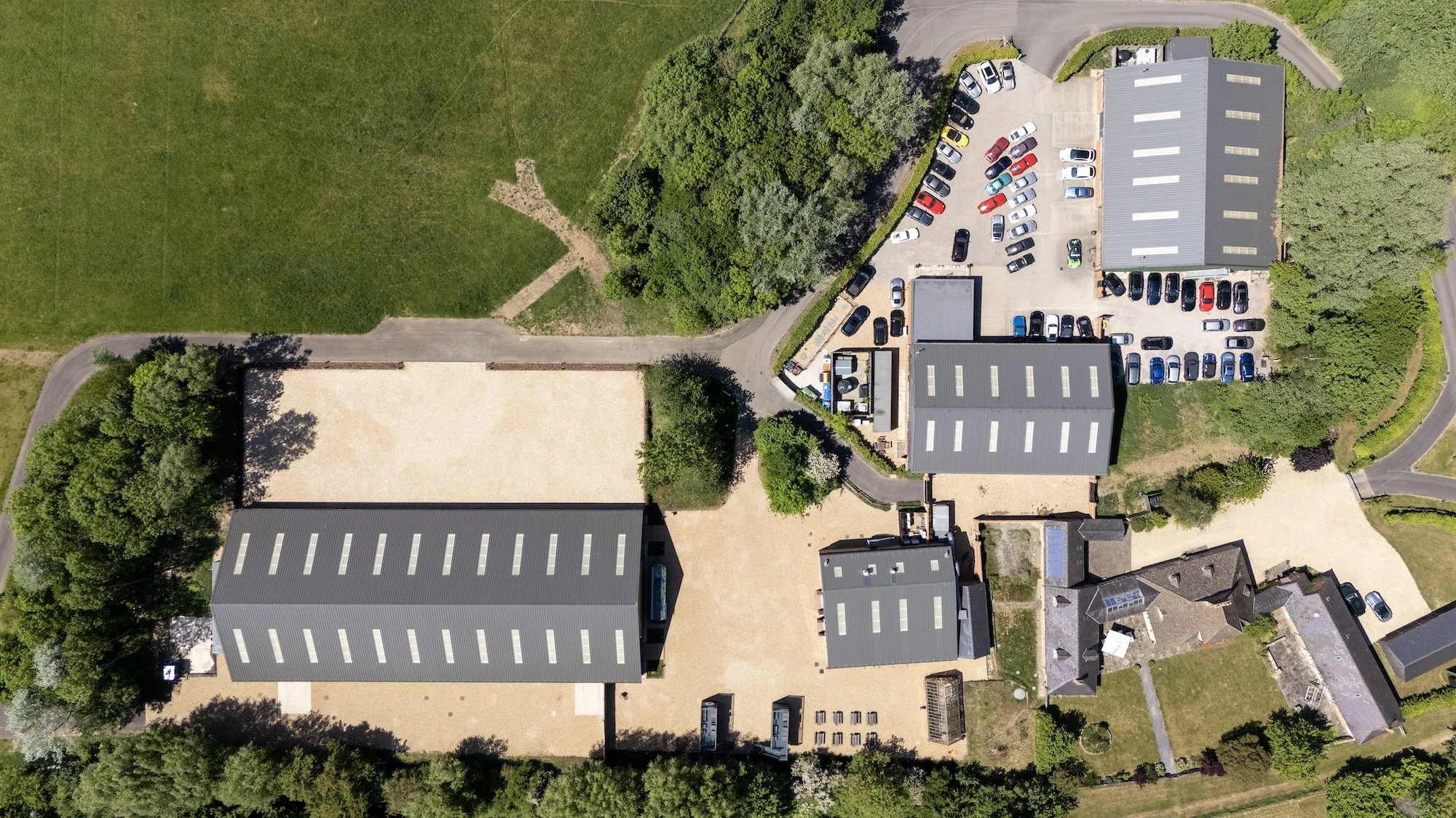 stylish-warehouse-oxfordshire-45.jpg