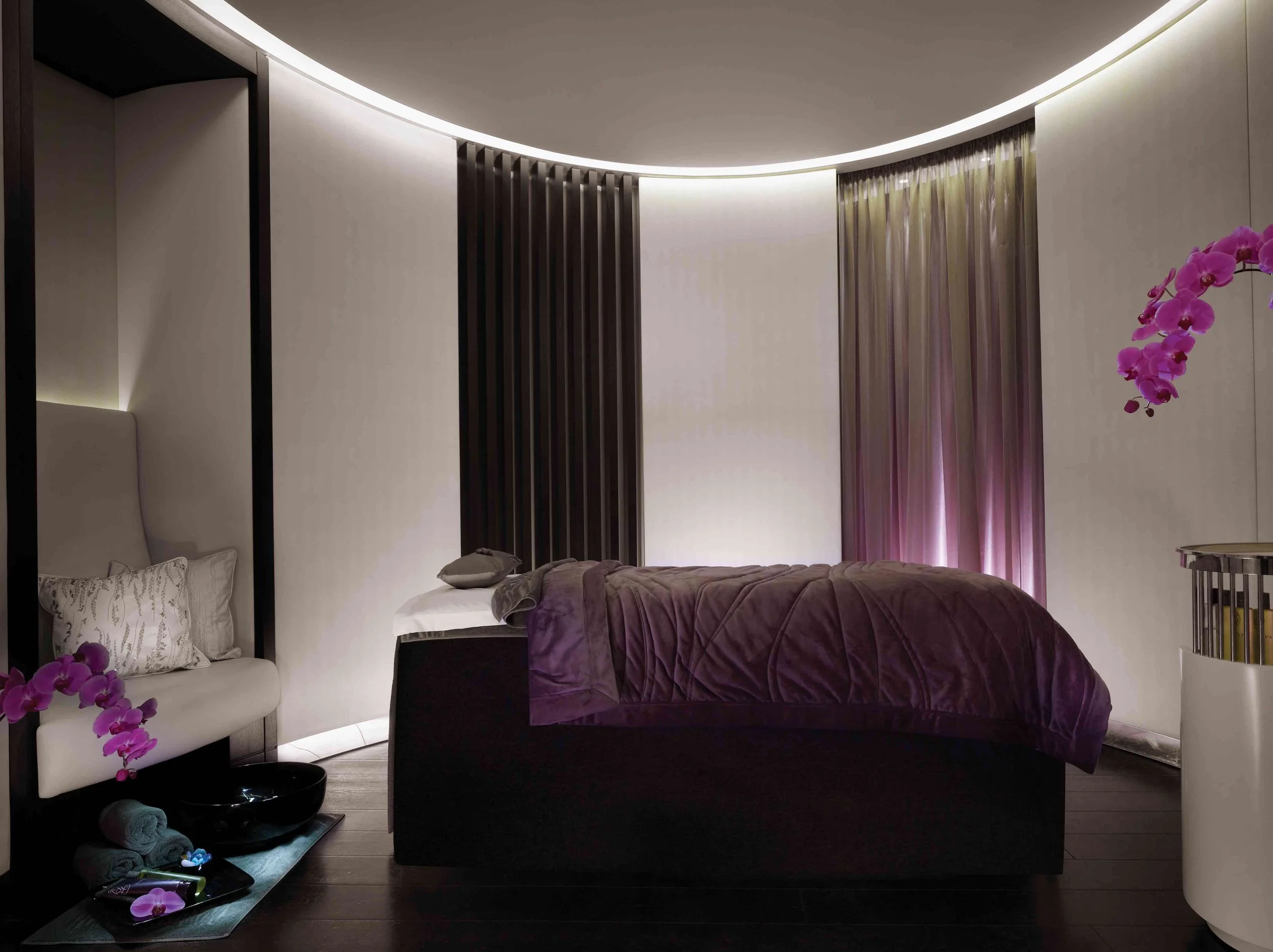 The-Royal-Penthouse,-Spa-Suite-Corinthia-Hotel-London.jpg