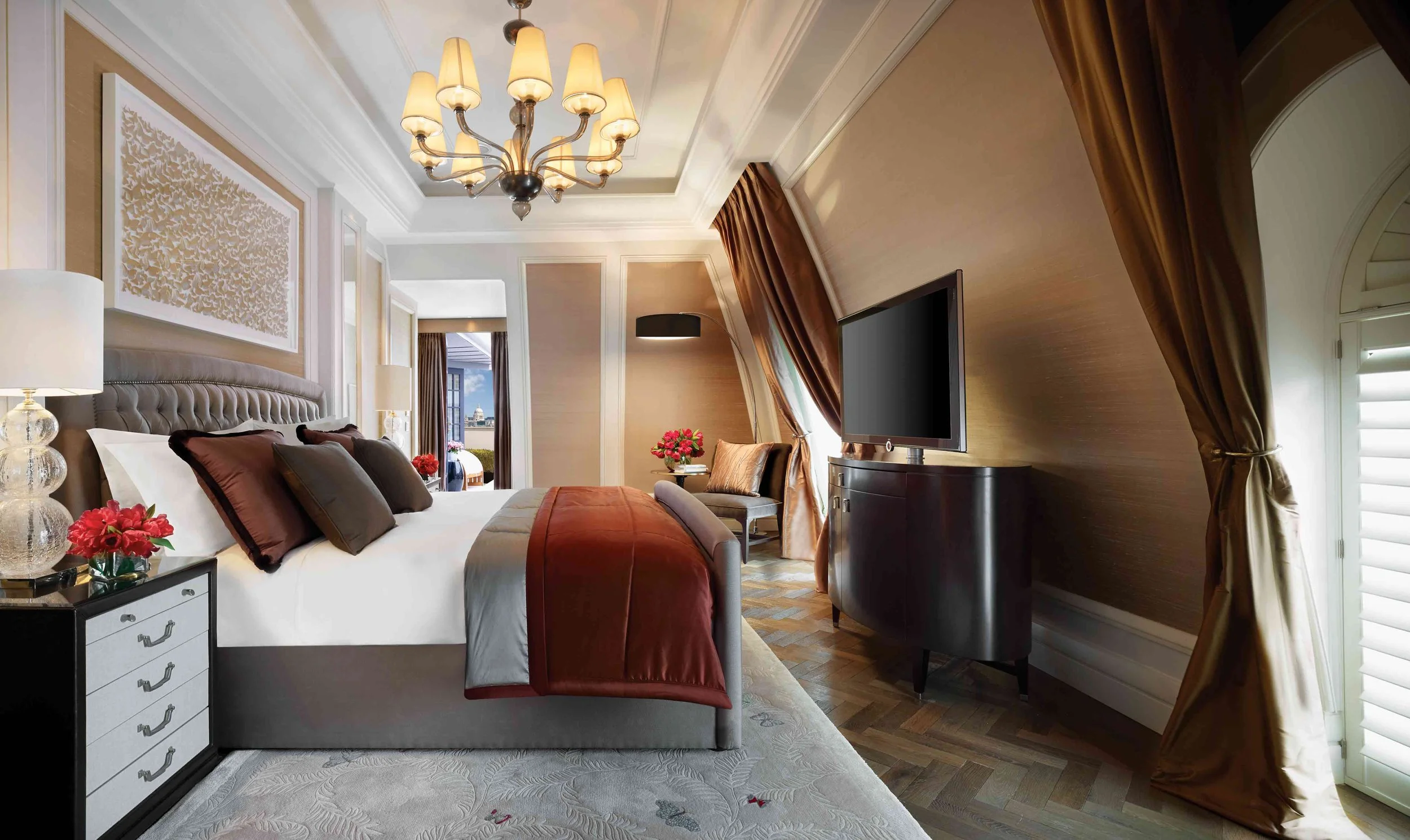 Royal-Penthouse-Second-Bedroom-Corinthia-Hotel-London.jpg