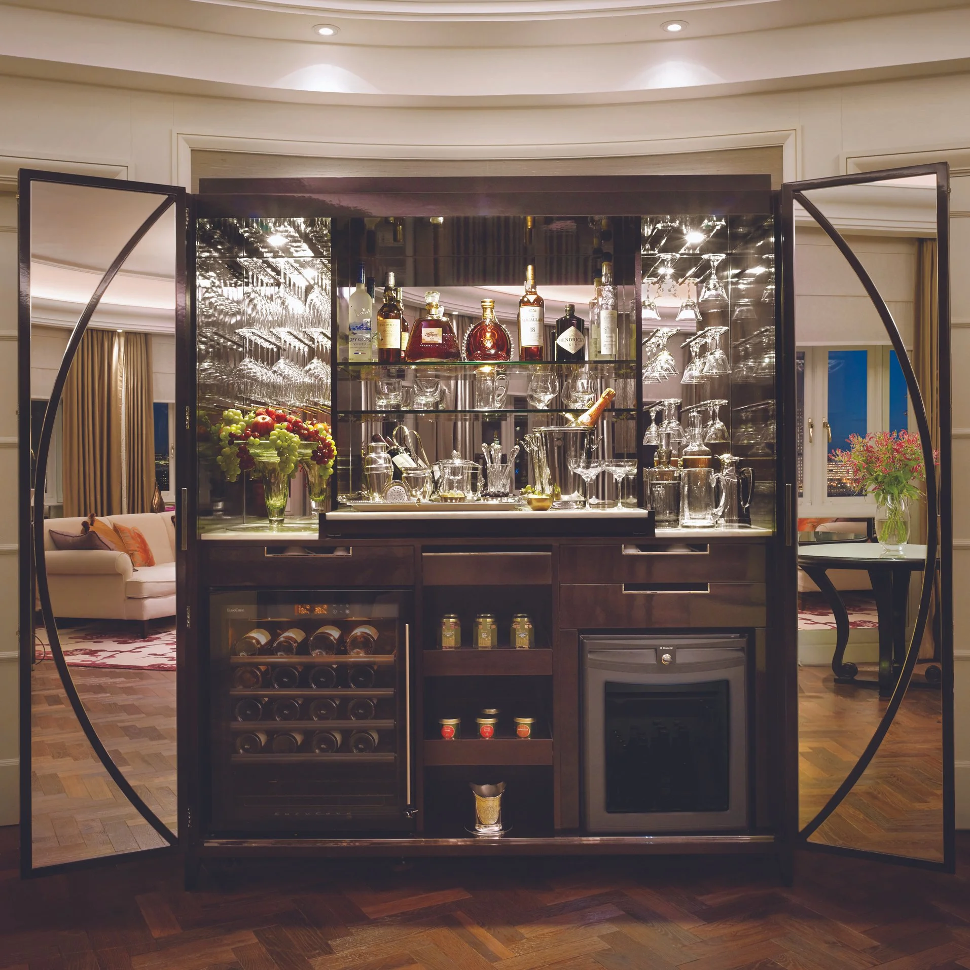 Royal Penthouse Cocktail Bar.jpg