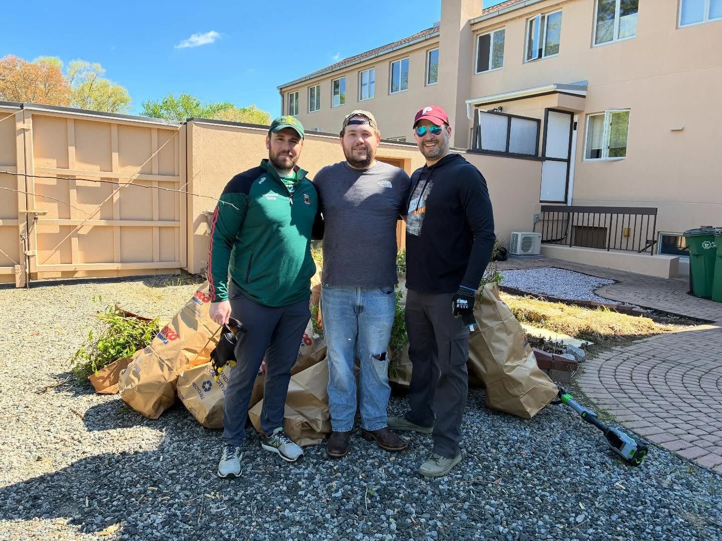 A handful of the lads who are also proud Hibernians spent some time assisting the Poor Clare Monastery at St. Louis here in Alexandria yesterday with a day of service from our sponsor the Ancient Order or Hibernians in Old Town Alexandria. We're prou
