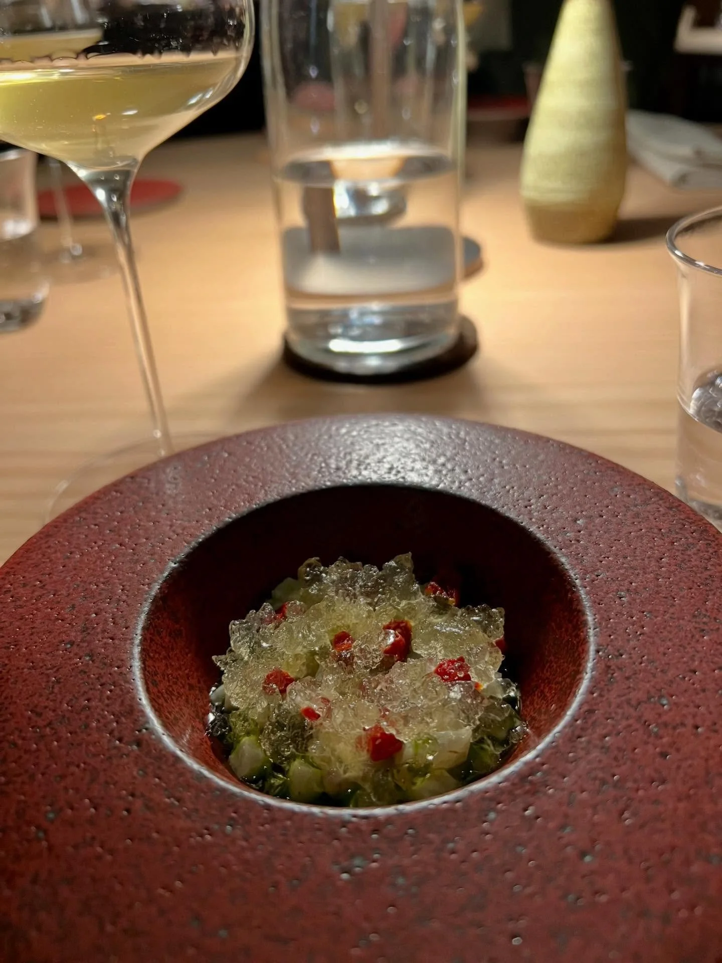 Restaurant ESSE offered us a great dining experience this weekend, shared with Gigger and our husbands.
&nbsp;
ESSE is chef Matt Orlando&rsquo;s zero waste restaurant in the new neighborhood Nordhavnen in Copenhagen. 
&nbsp;
Matt Orlando worked as he