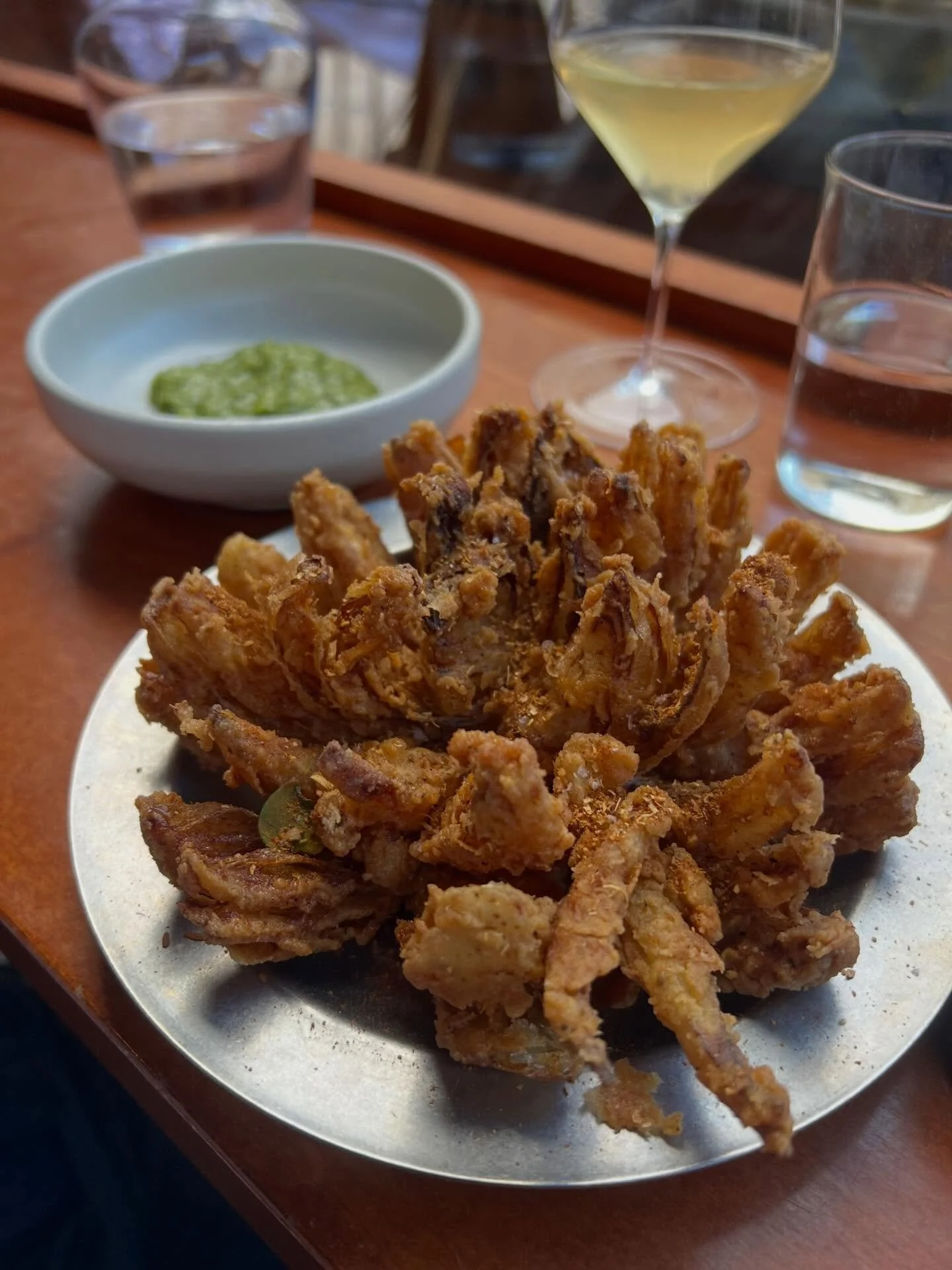 🧅 Crispy Onion Blossom with Kaffir Coriander Sauce
&nbsp;
This onion 🧅 was so good! And spiced with plenty of Indian spices. Thank you to Chef Dhriti @dhriti.a for taking me back on a journey through India that I did years ago. 
&nbsp;
The food you