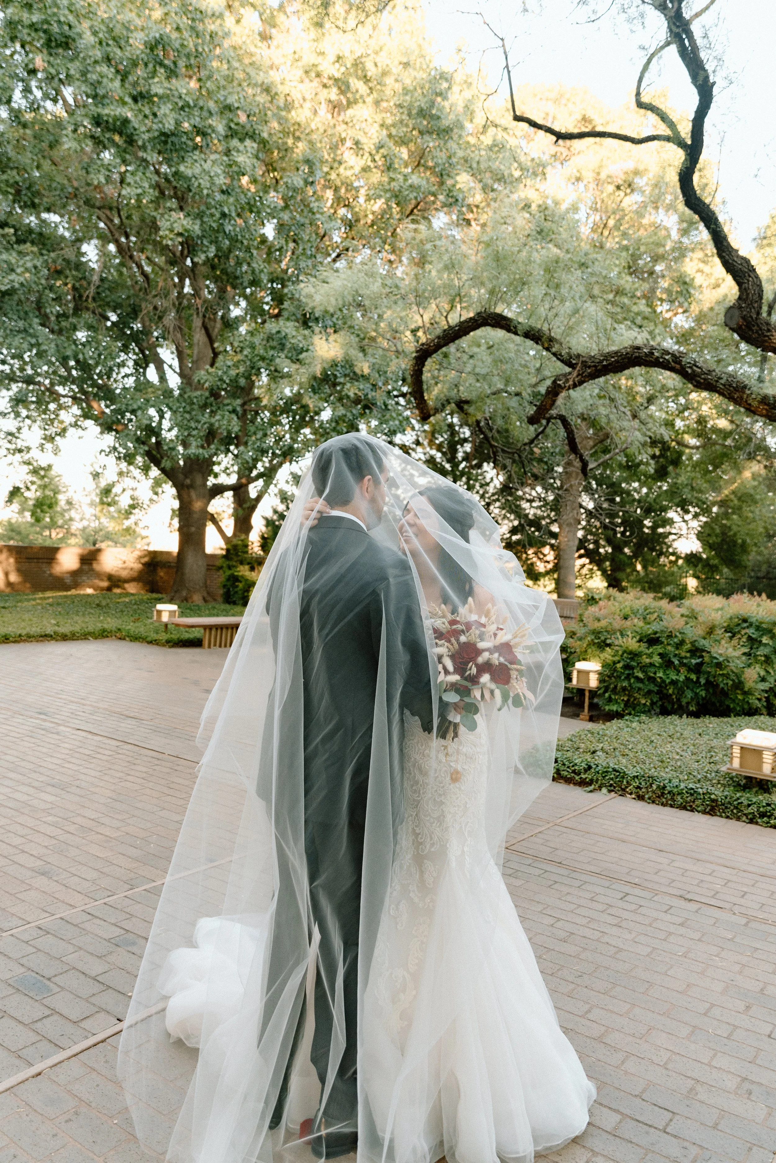 Kayla Kristine Photography_Zoo Wedding-28.jpg