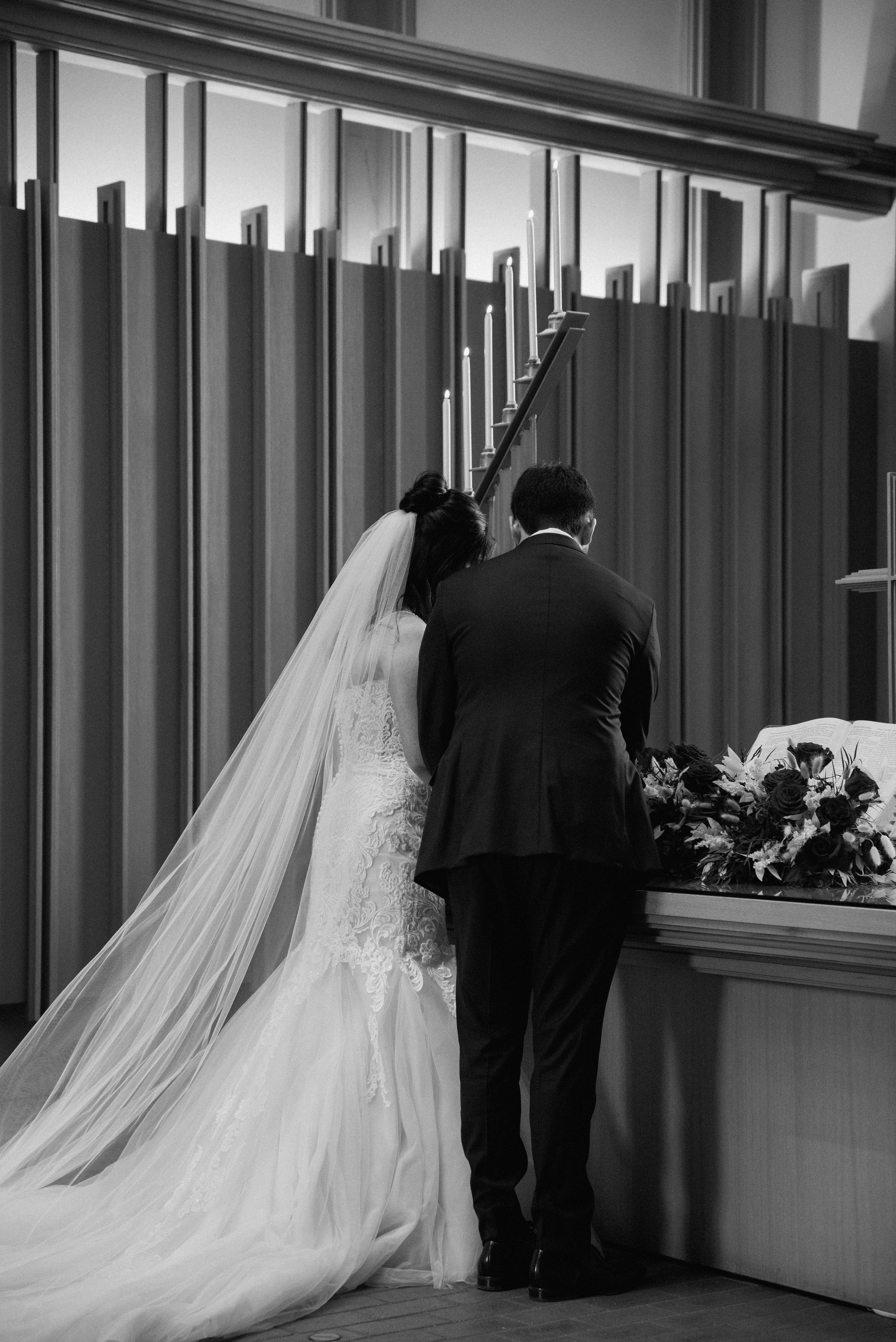 Kayla Kristine Photography_Zoo Wedding-18.jpg