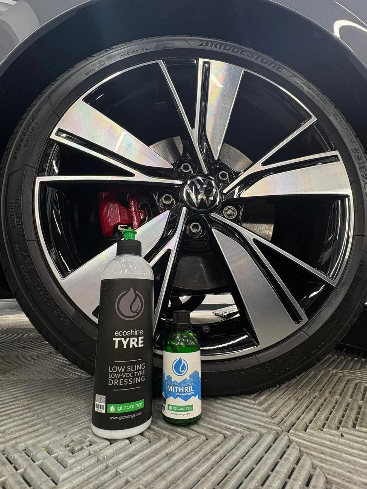 The perfect pairing 🔥

IGL Mithril locking in long-lasting gloss and extreme slickness for two years while IGL Tyre enhances the rubber with a rich, clean finish that truly completes the detail 👌

#IGLCoatingsUK #CeramicCoatingSpecialists  #CarDeta