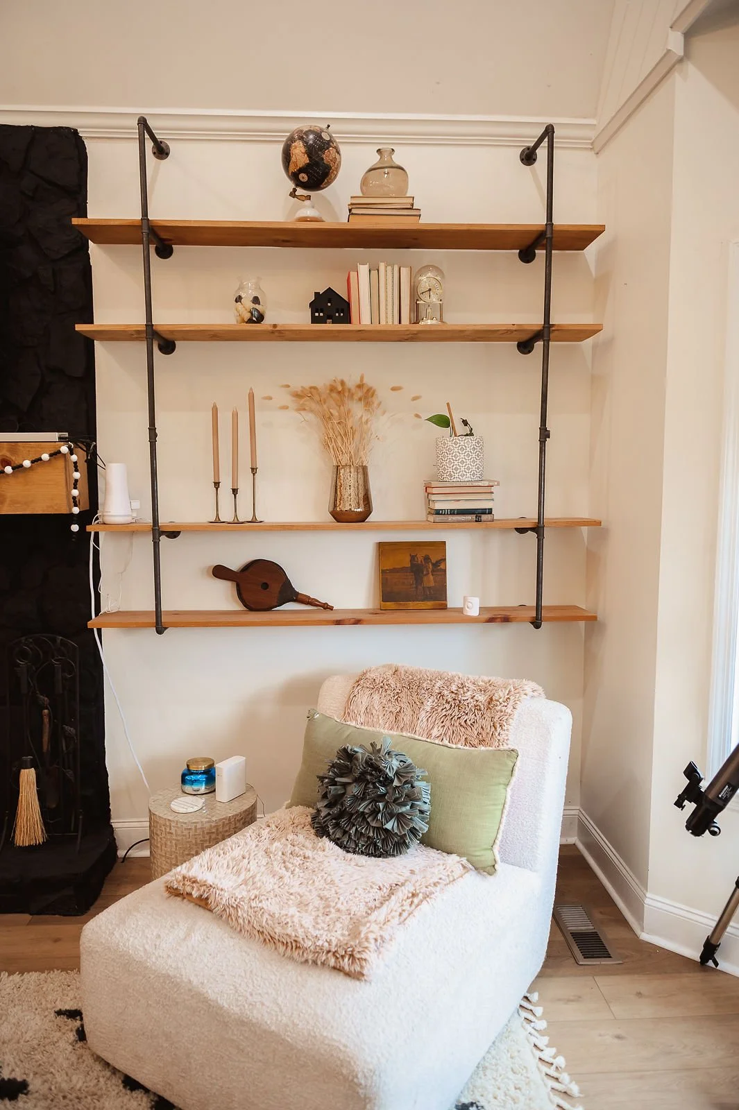 Huntsville home decor, living room, real estate agent, Huntsville realtor