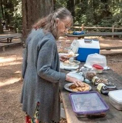 Nancy prepared the table