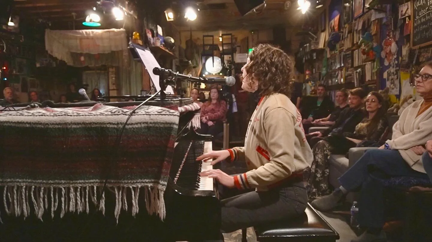 Every time I&rsquo;m about to perform a new song, a surge of panic hits, complete with a blaring &ldquo;why the hell am I doing this?!&rdquo; in my mind.

Until I play the first note&hellip; and realize I&rsquo;m not dead 😆

That&rsquo;s anticipator