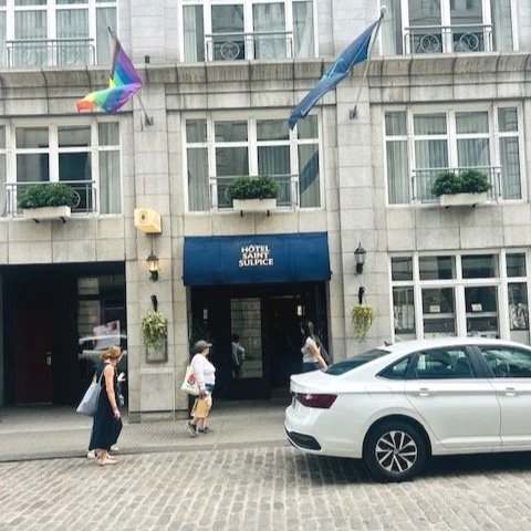 Le Saint-Sulpice Hotel Montreal
