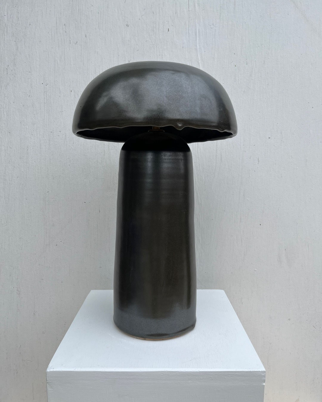 09_PHANTOM_BLACK_DRIP_DENNIS_GOTS_CERAMICS.png