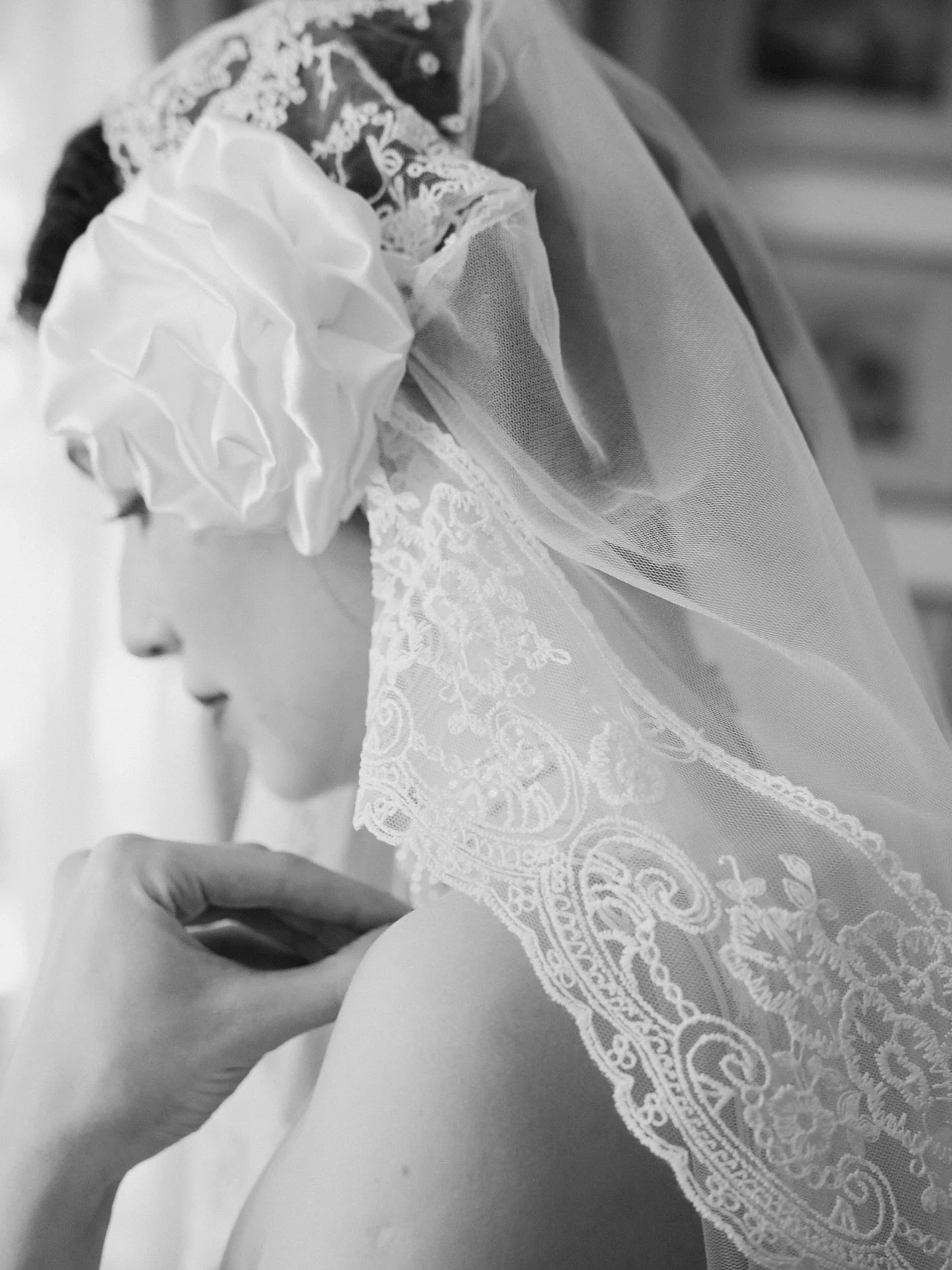 In a bit of disbelief that the 2025 wedding season will be over in just a couple of weeks! And it&rsquo;ll be full on editing mode to finish galleries before the winter holidays. Where has the year gone??! 

.

Destination wedding &amp; elopement pho