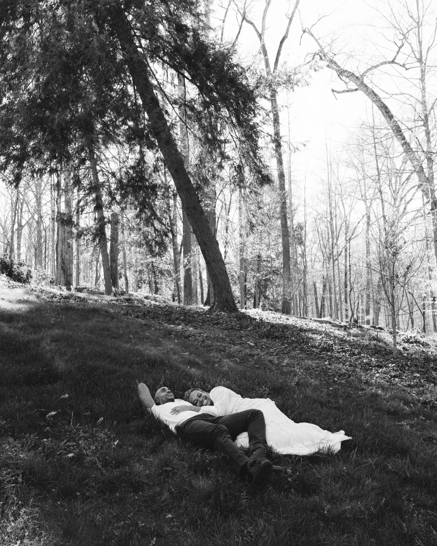 Engagement | Randy &amp; Angela 

A few of my favorite black and white images from the gallery! While most of my galleries see about a 70/30 ratio of color to black and white images, this one was predominantly in color because the day felt natural, b