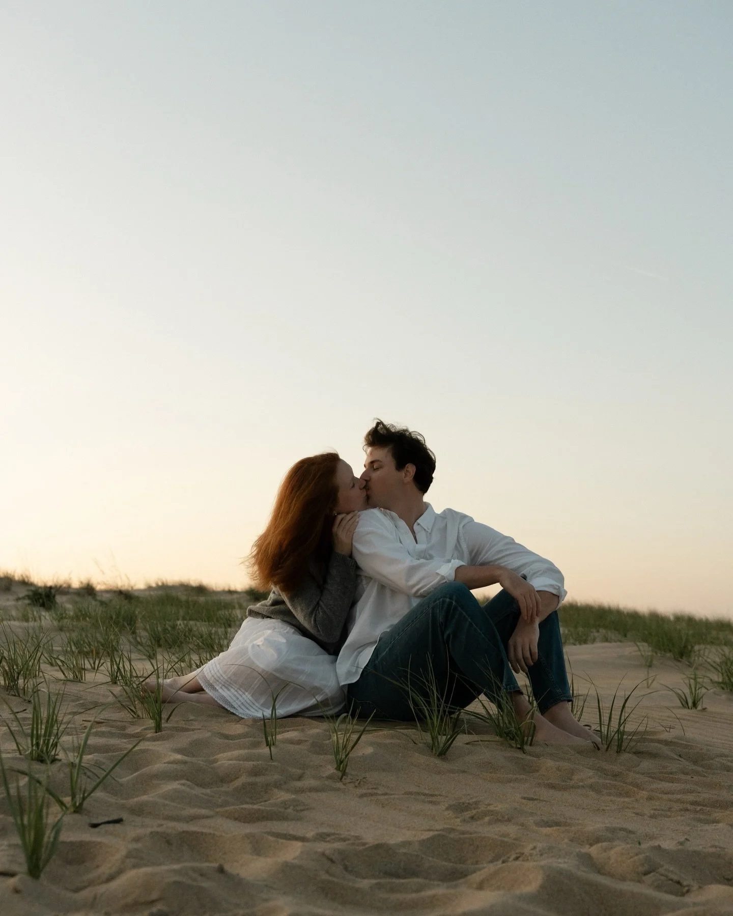 Engagement | Camryn &amp; Gareth 

Virginia Beach welcomed with beautiful April weather over the weekend to document this love story. It&rsquo;s always a bit terrifying to schedule an outdoor spring session 3 months out, so I am happy that everything
