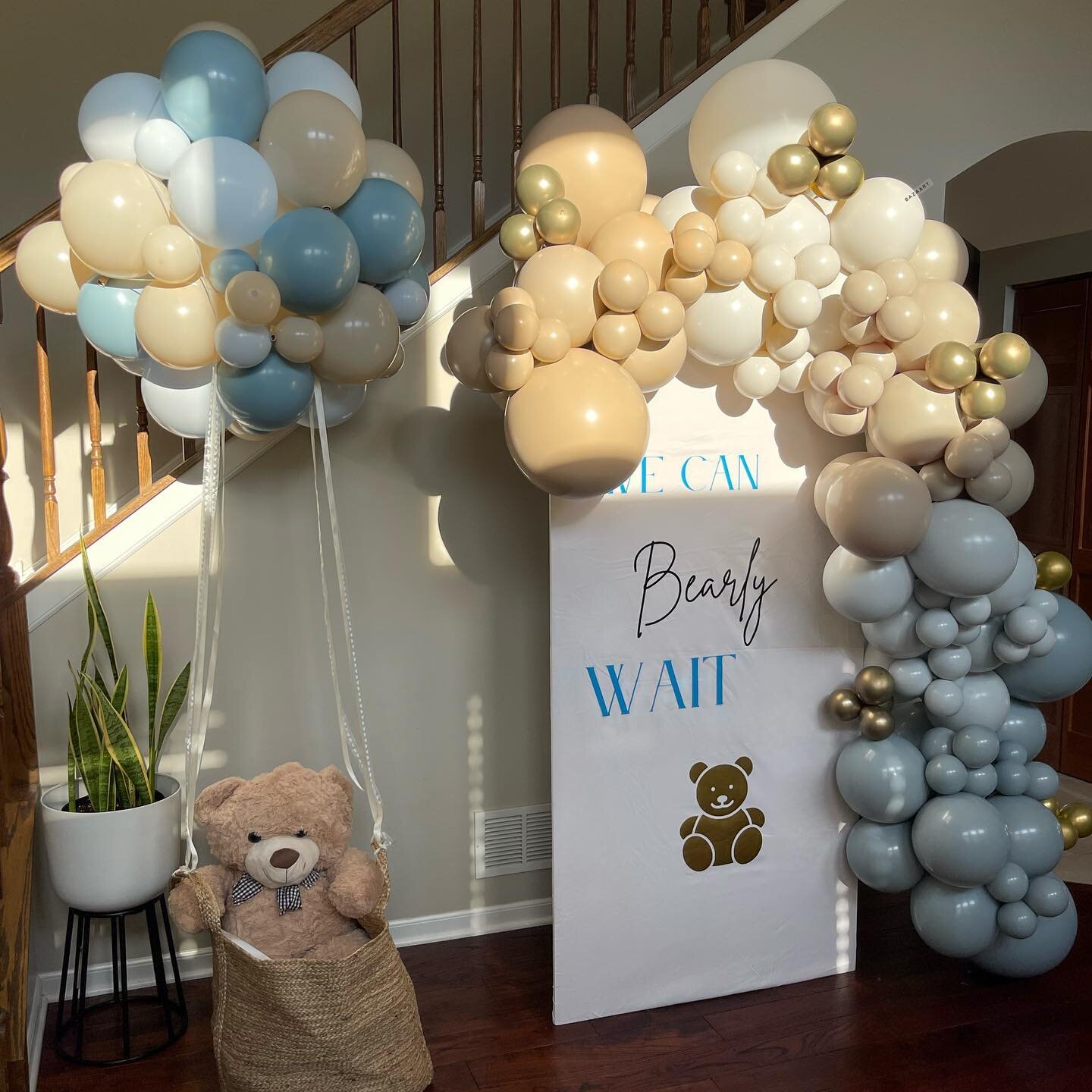 &ldquo;We can bearly wait&rdquo; baby shower from last weekend 🧸🎈 

#chicagoballoons #chicagodecorator #chicagoballoondecor #chicagoeventstylist #chicagoeventplanner