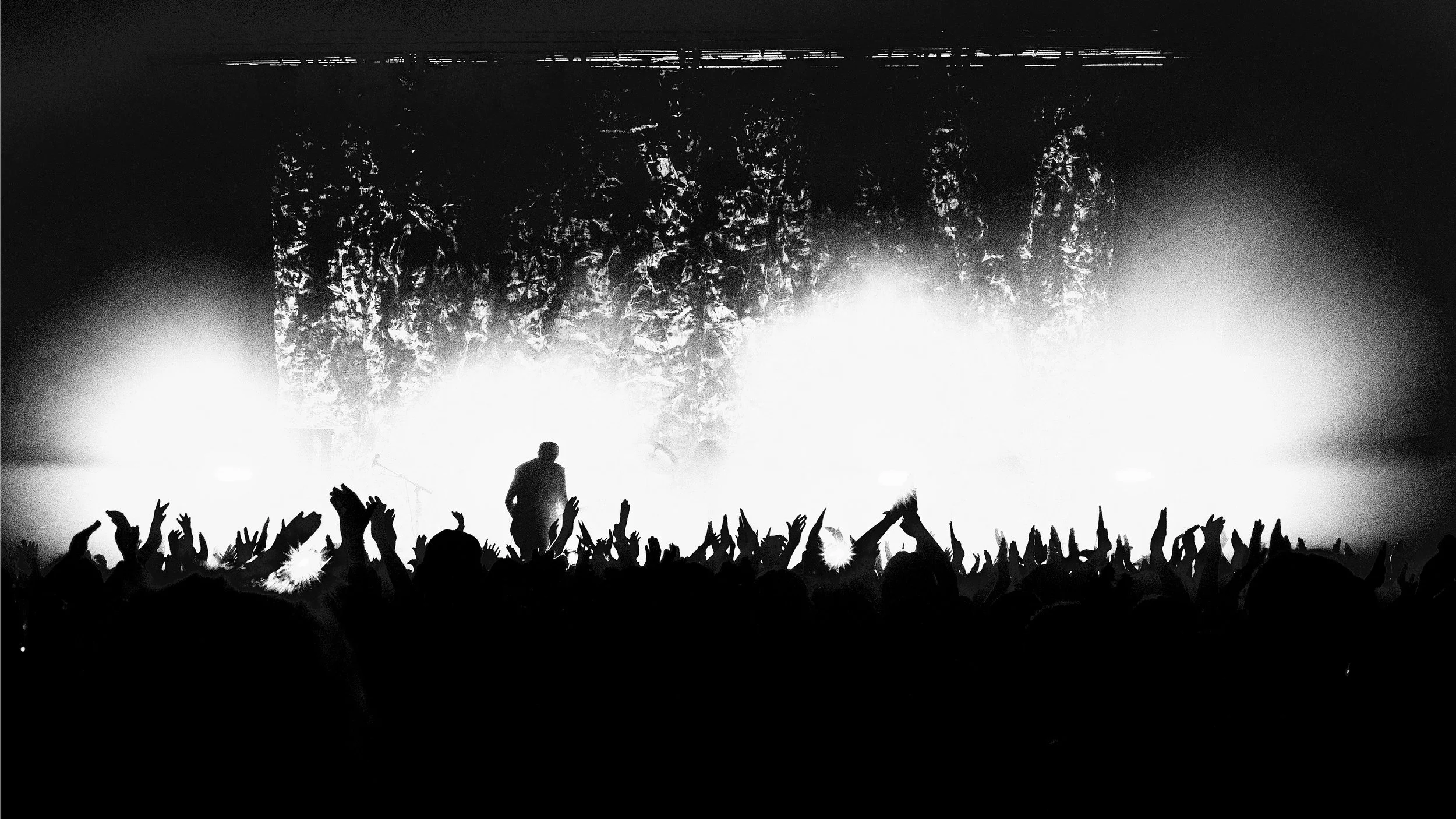 HEALTH X CARPENTER BRUT X DESIRE 25.jpg