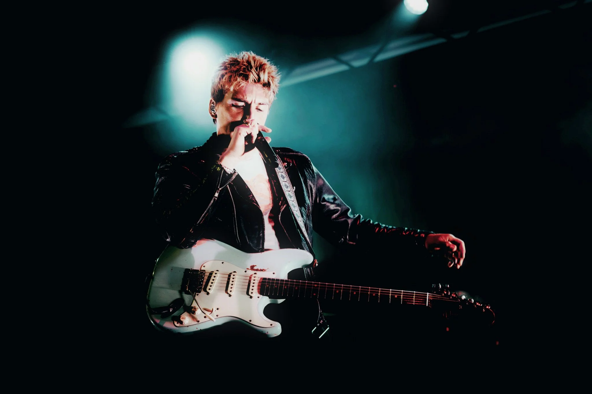 BadSuns_UptightMag_AJKeesler-16.jpg