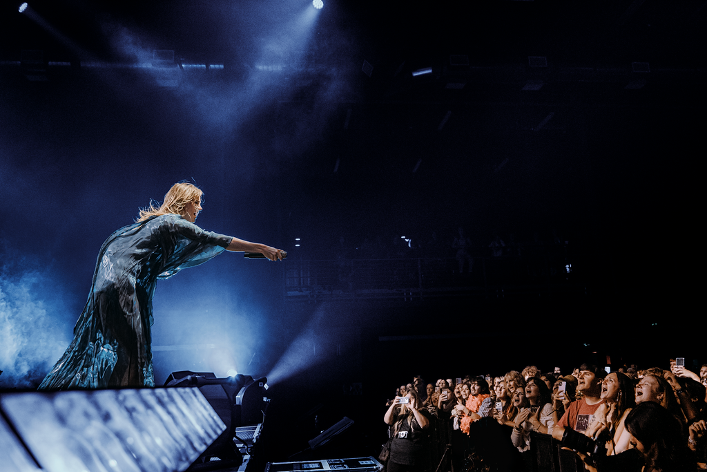 SukiWaterhouse_OKC_AJKeesler_-16.png
