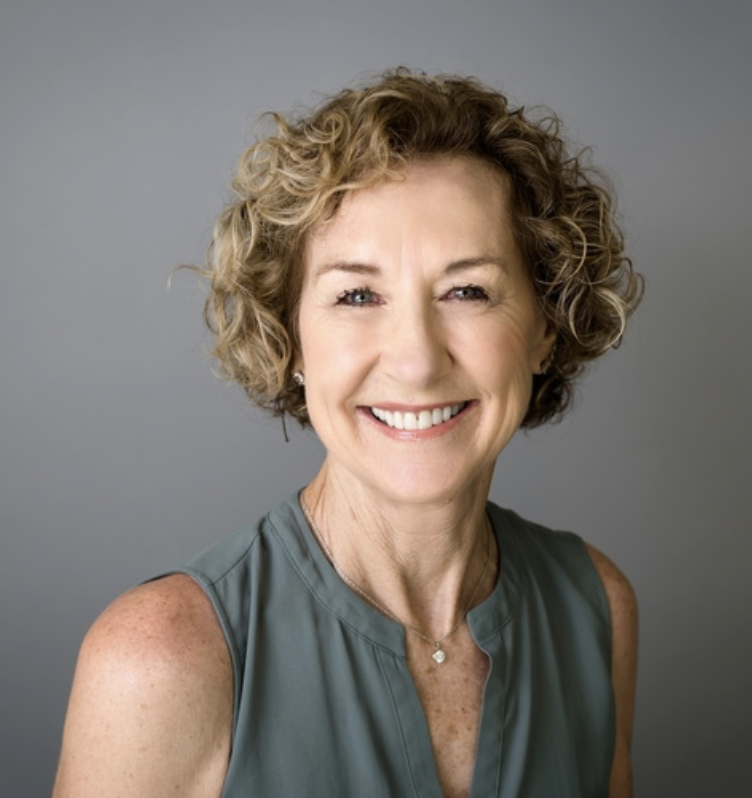 Headshot of Lindy Royer